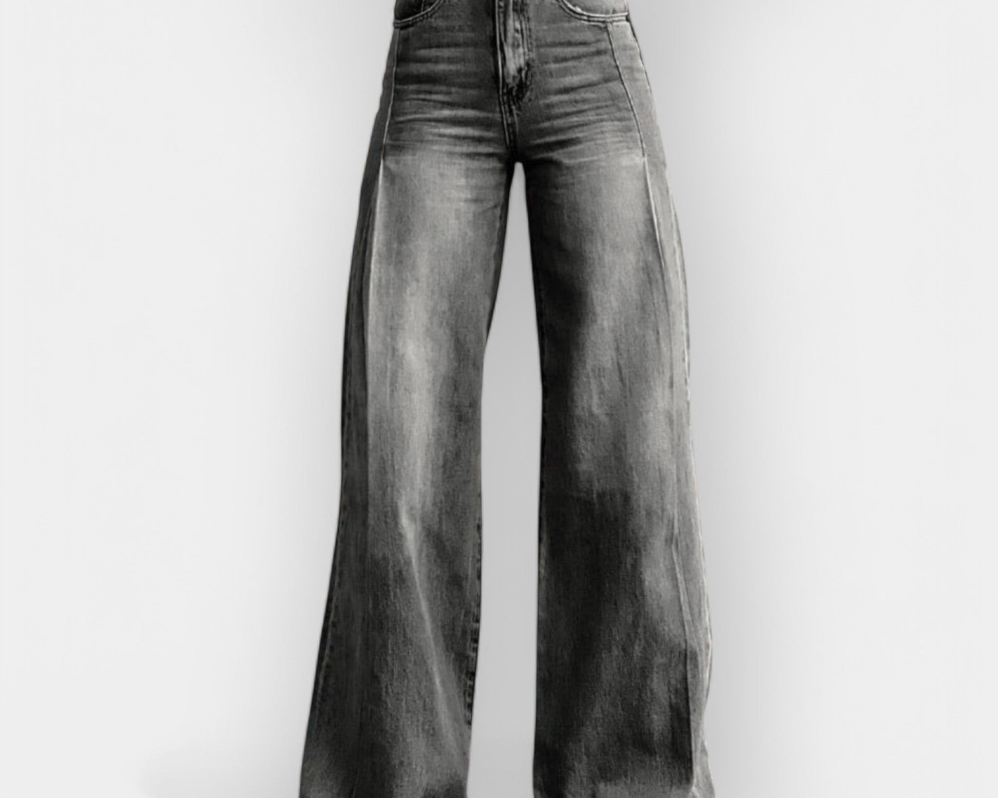 Wide-leg trousers with a flared hem
