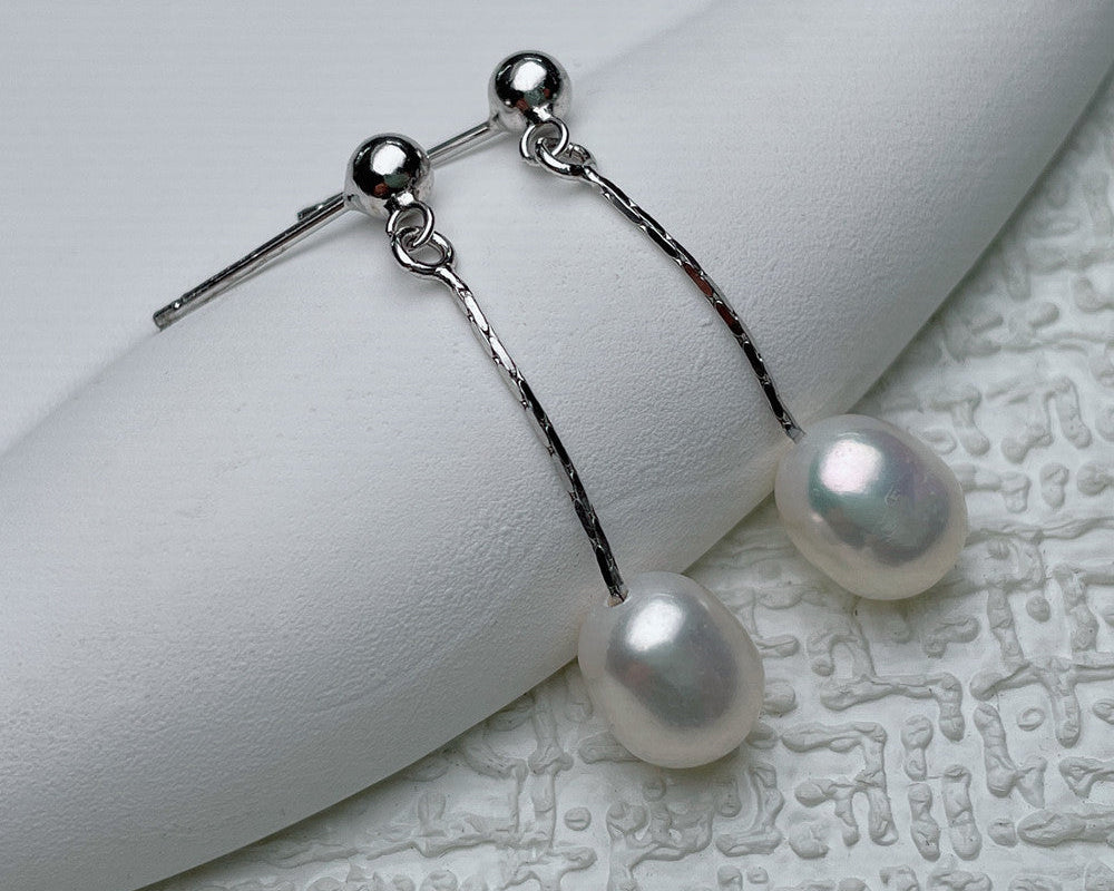 Elegant pearl earrings