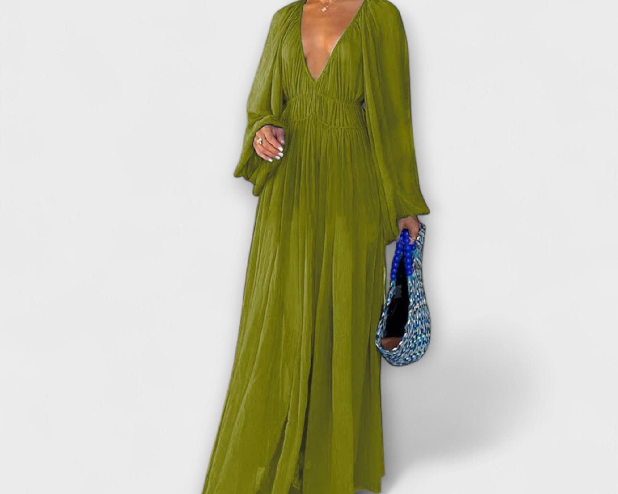 Elegant pleated dress with long sleeves
