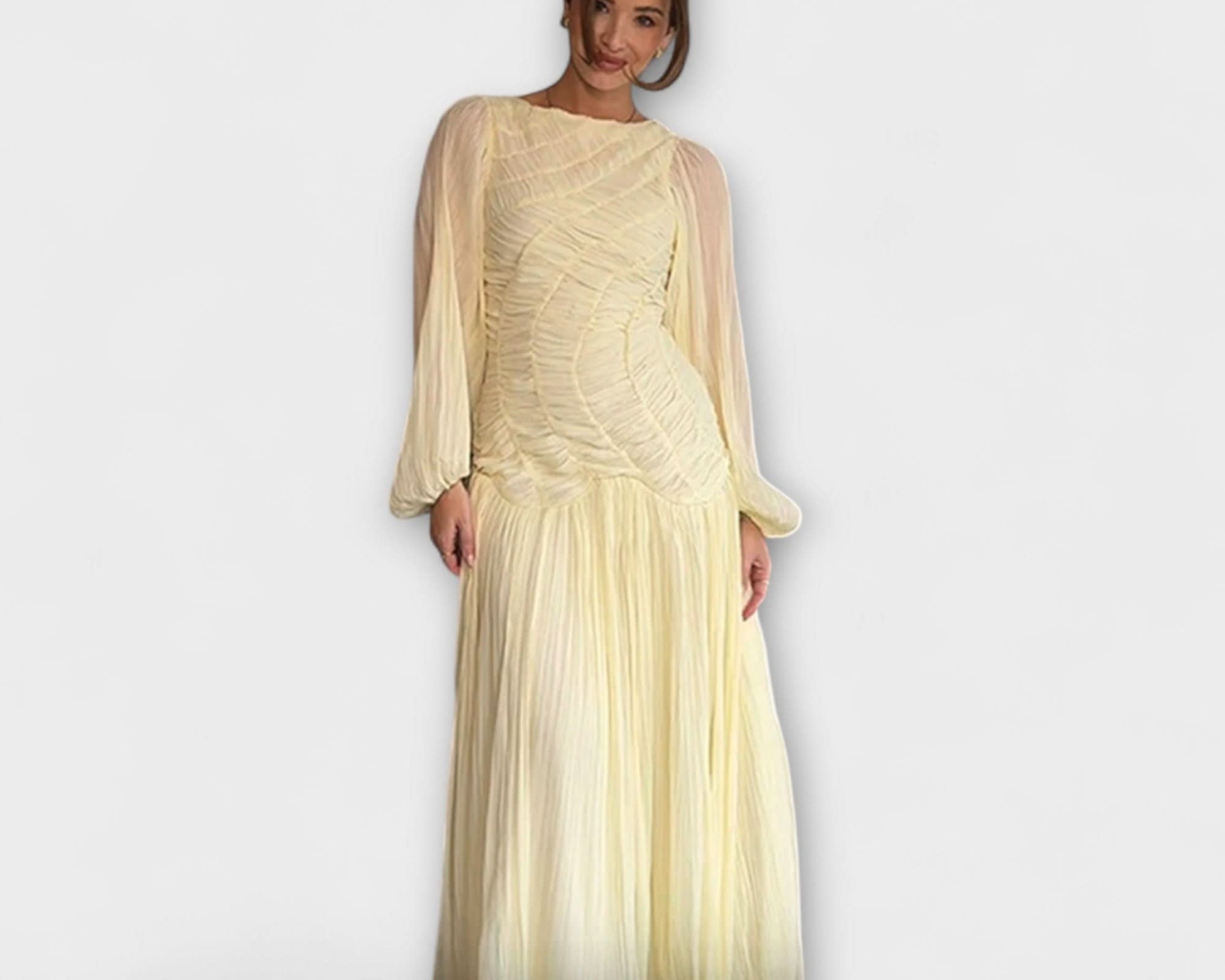 Elegant pleated dress with long sleeves