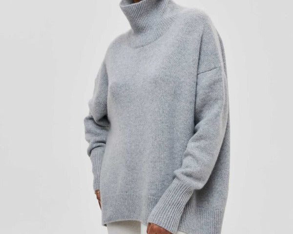 Katrielle – Elegant Turtleneck for Women