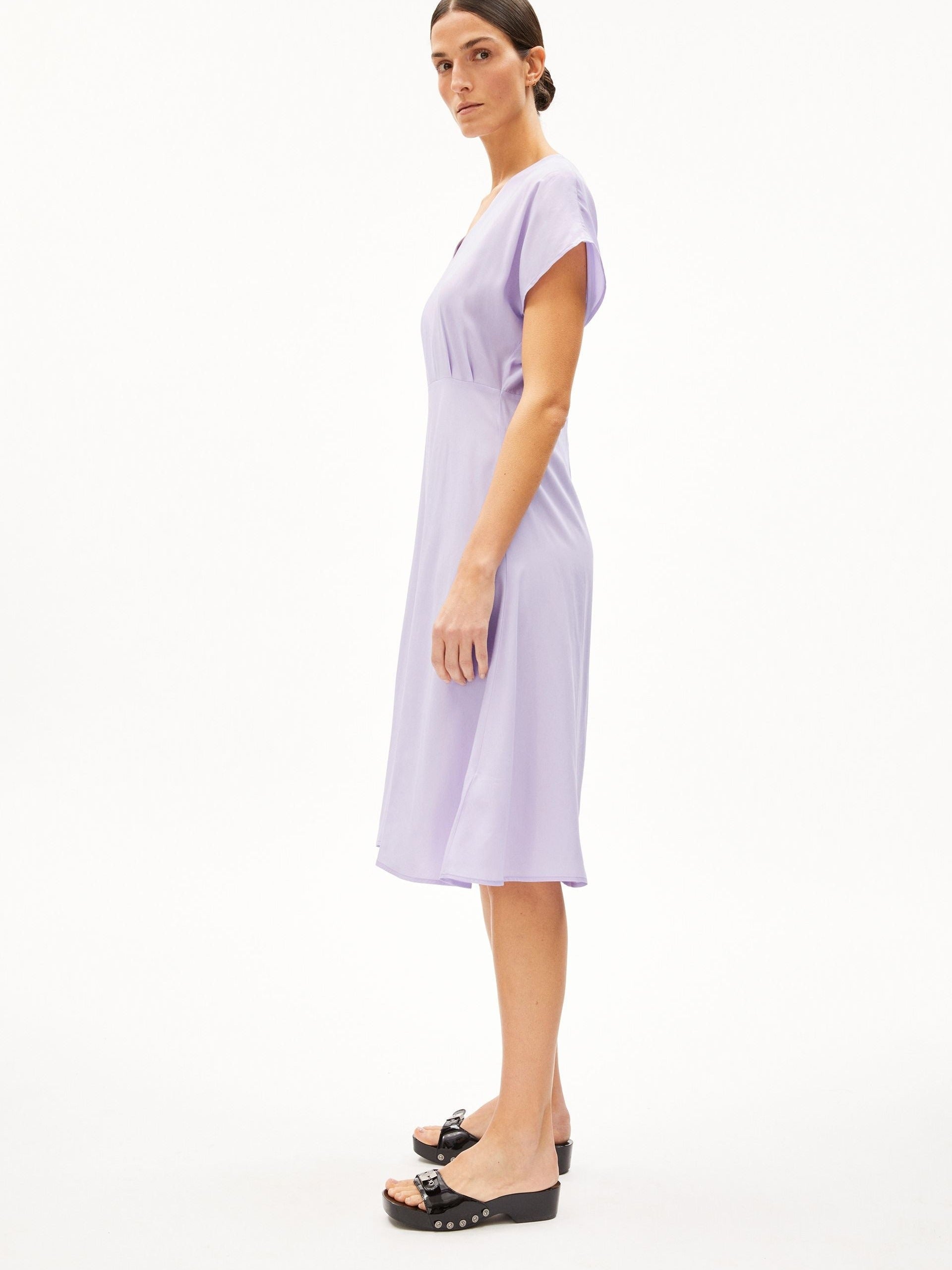 AALBINE | lavender light