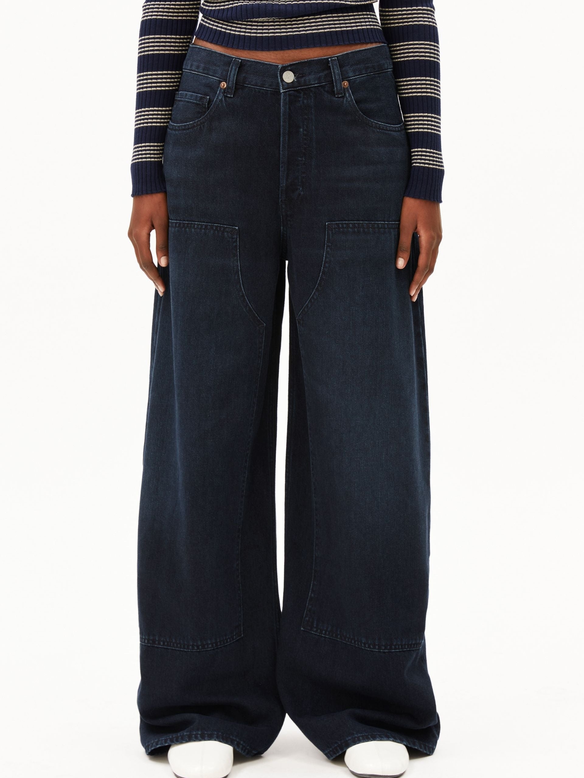 AALTHEA MID WAIST BARREL JEANS | fluid ink