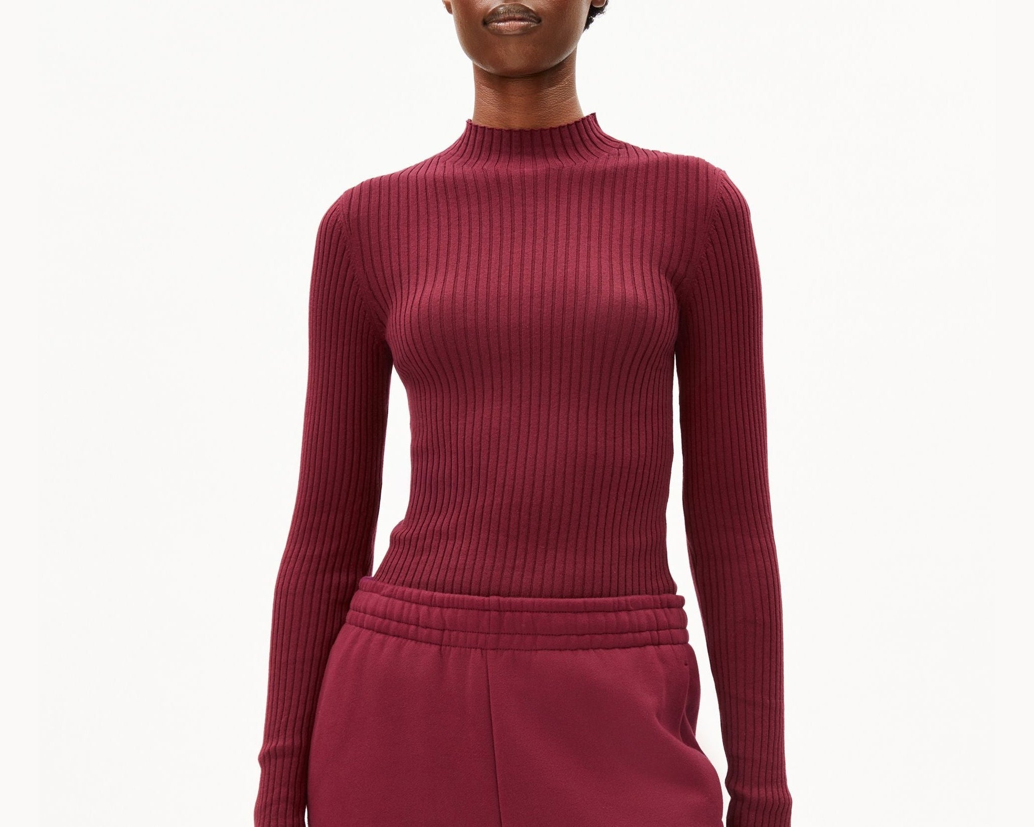 ALAANIA | velvet red