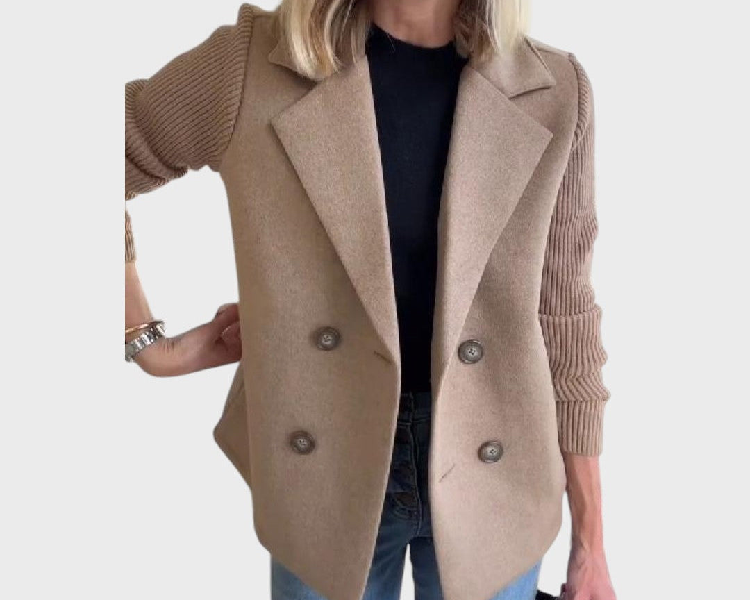 Emma – Elegantní blazer s úpletem na rukávech