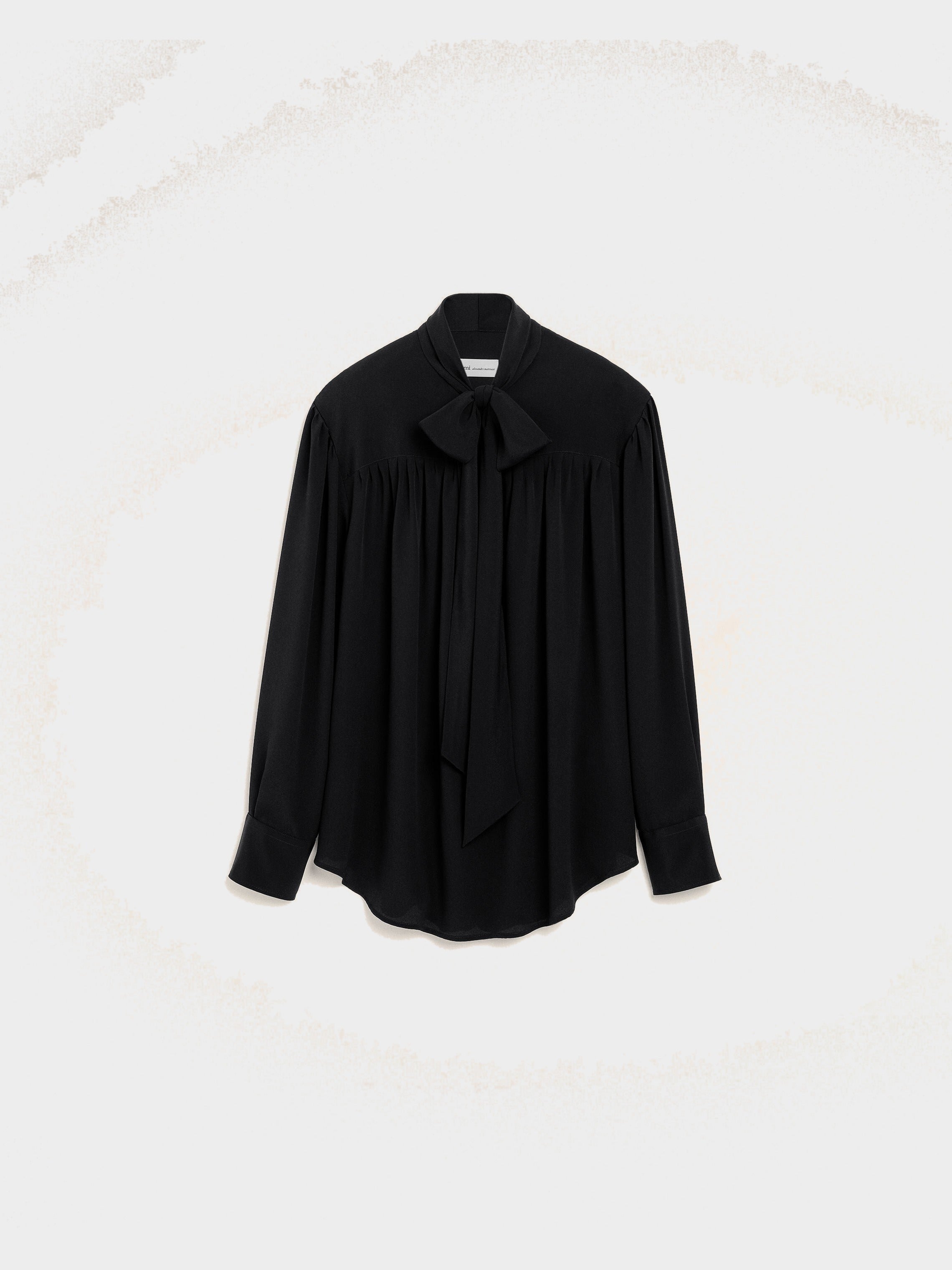 Blouse noire lavallière en soie mélangée