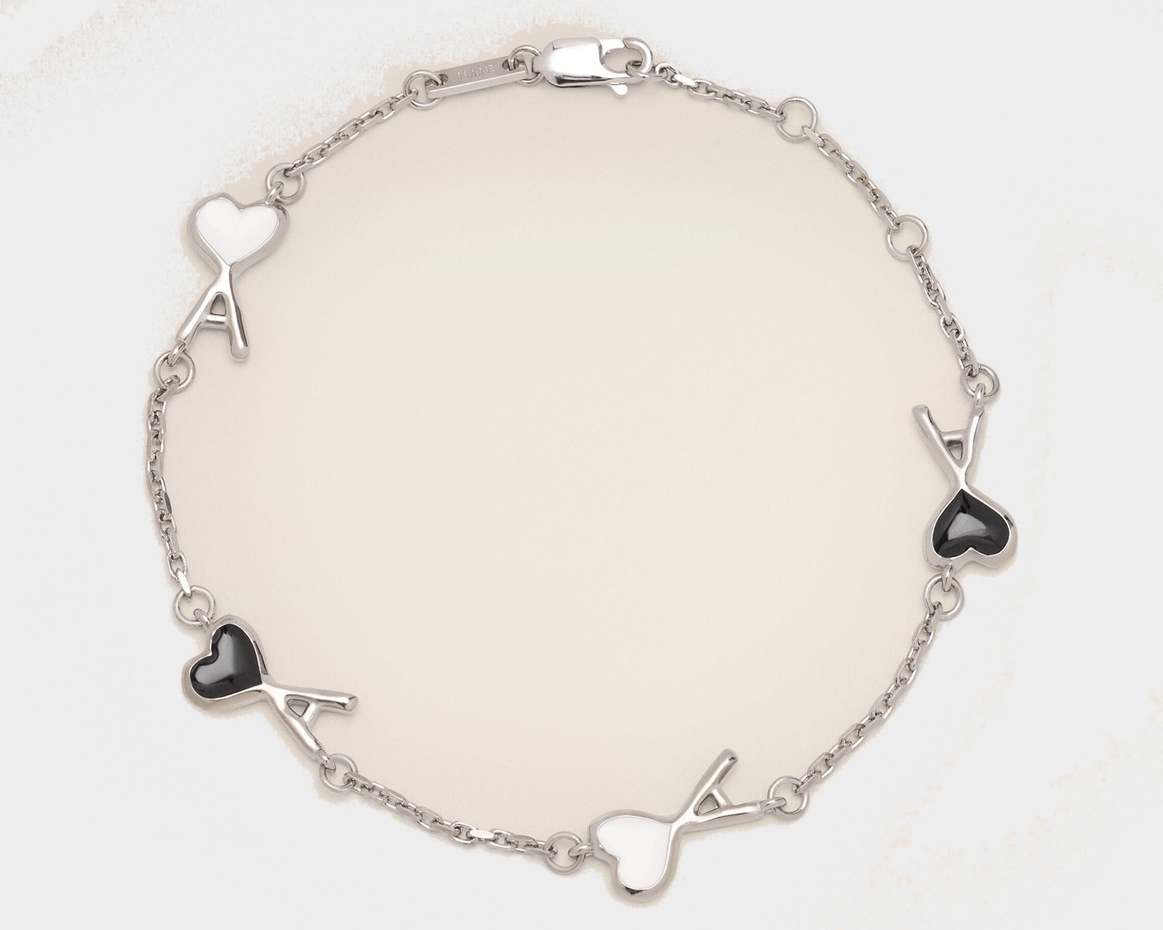 Bracelet argenté en laiton Ami de Coeur martelé