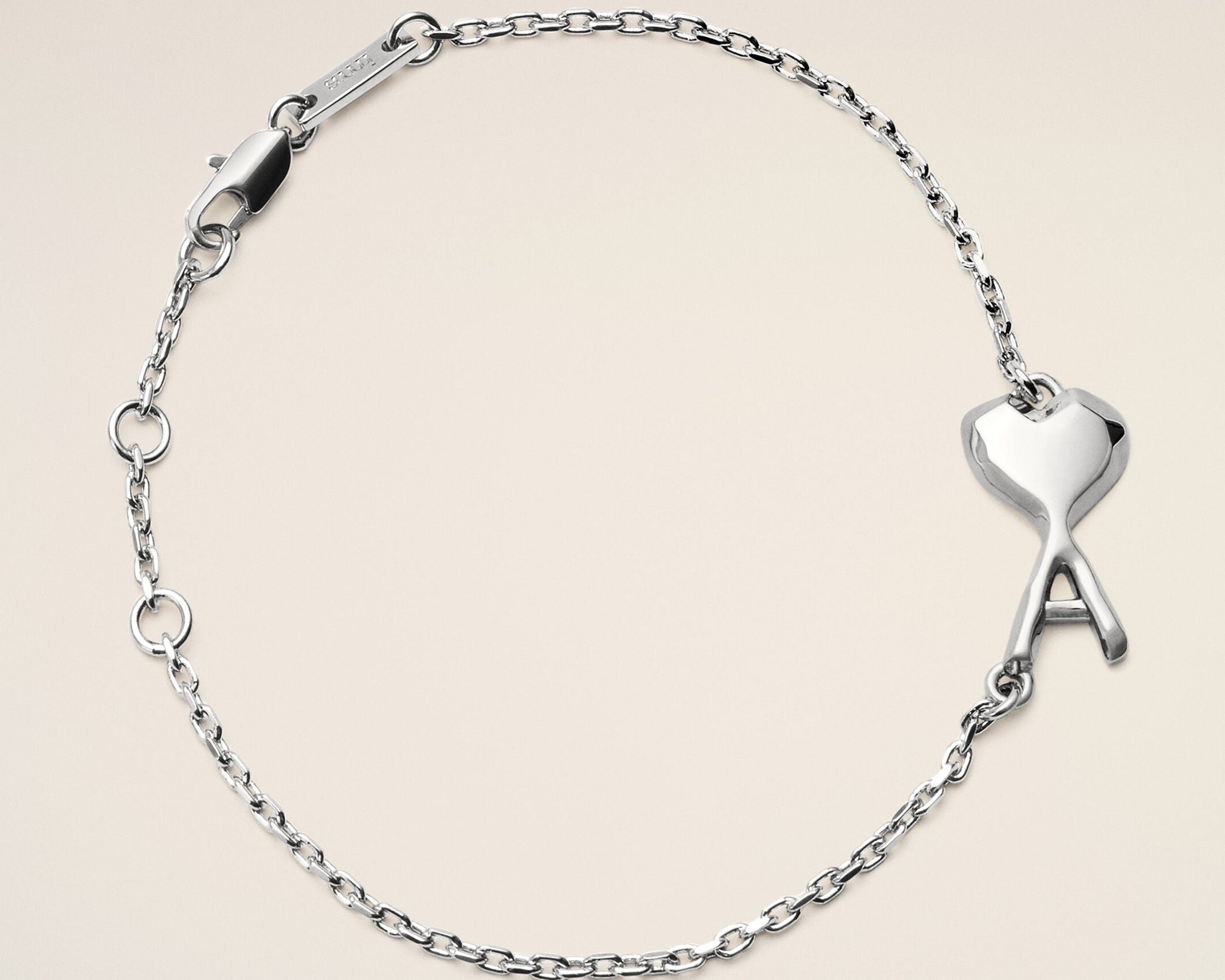 Bracelet argenté en laiton Ami de Coeur martelé