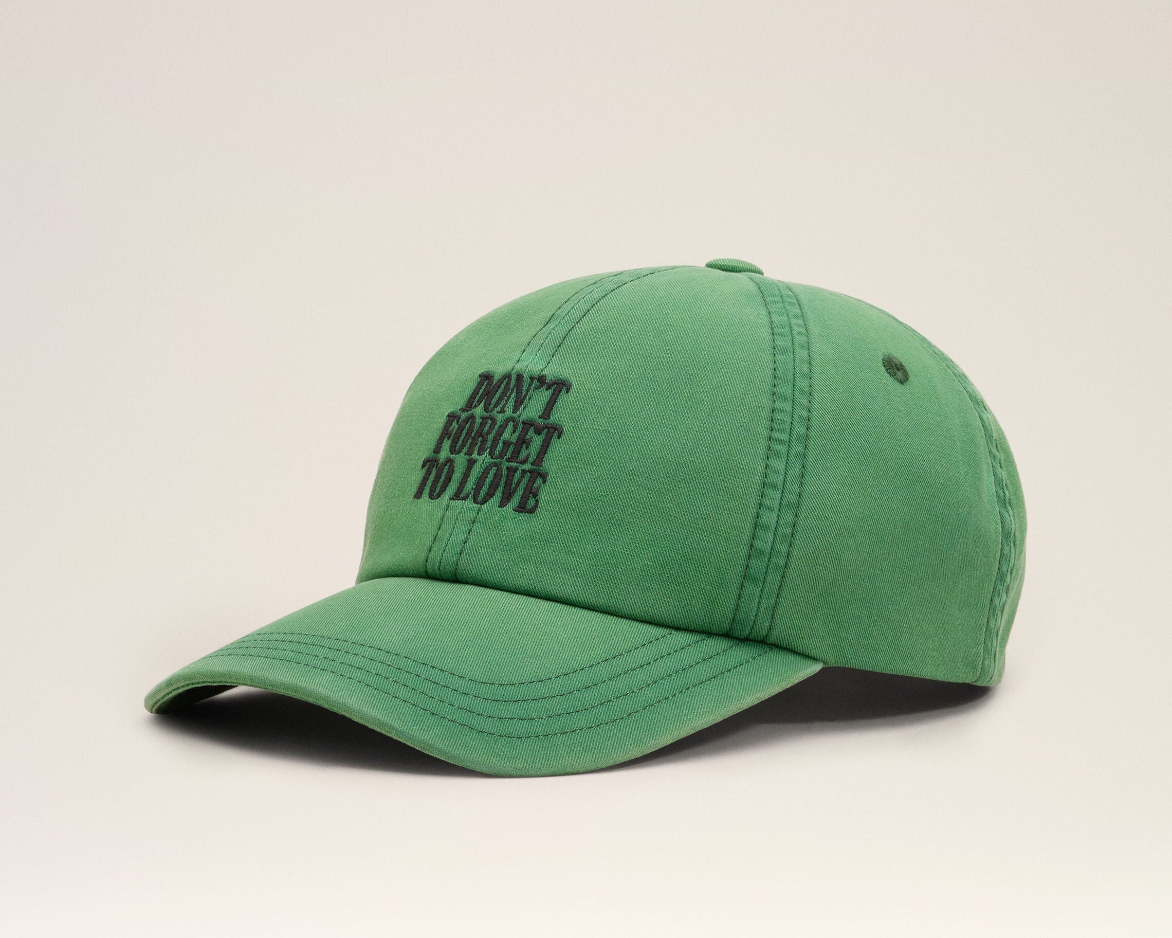 Casquette verte en coton "Don't forget to love"