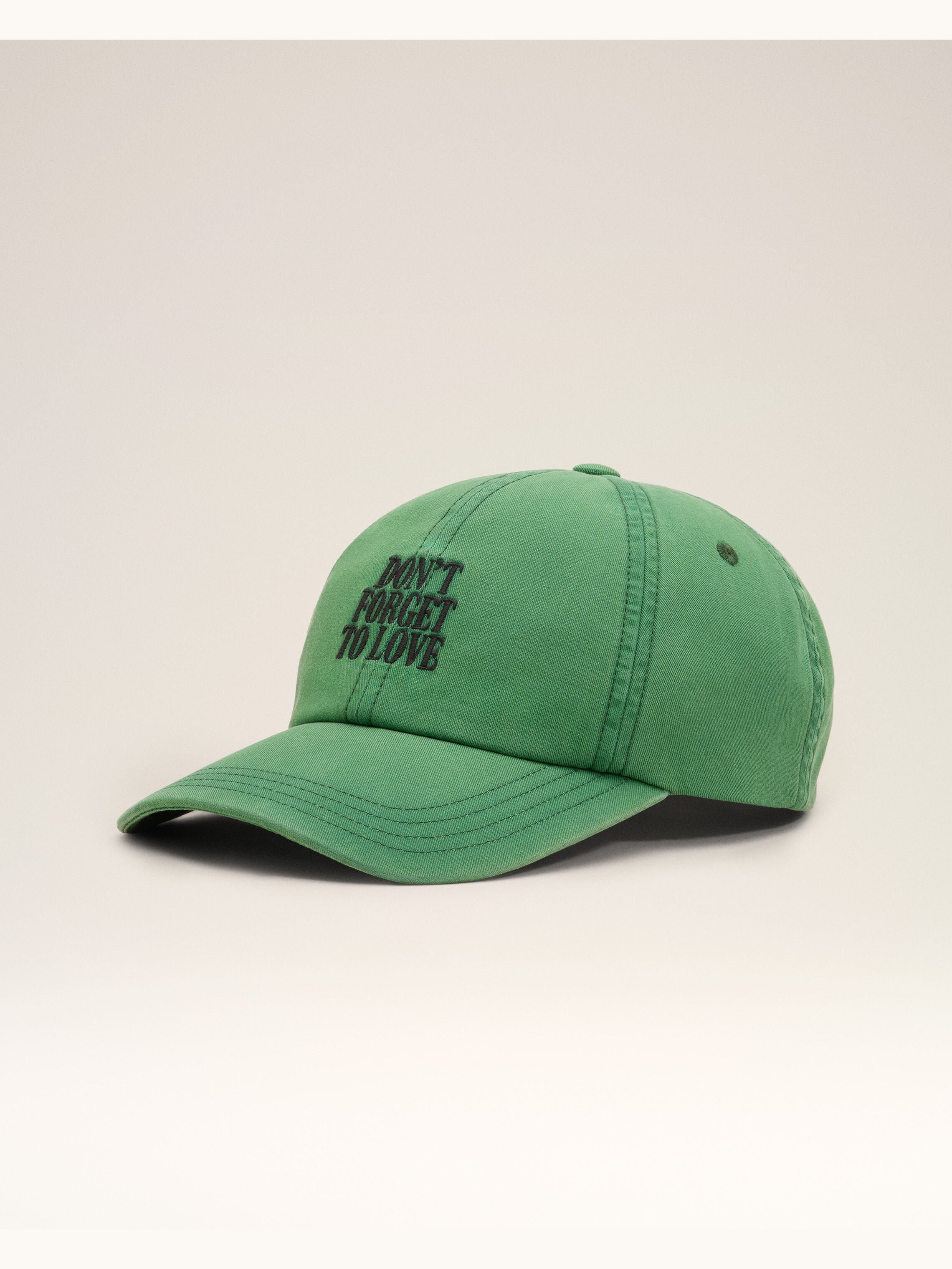 Casquette verte en coton "Don't forget to love"