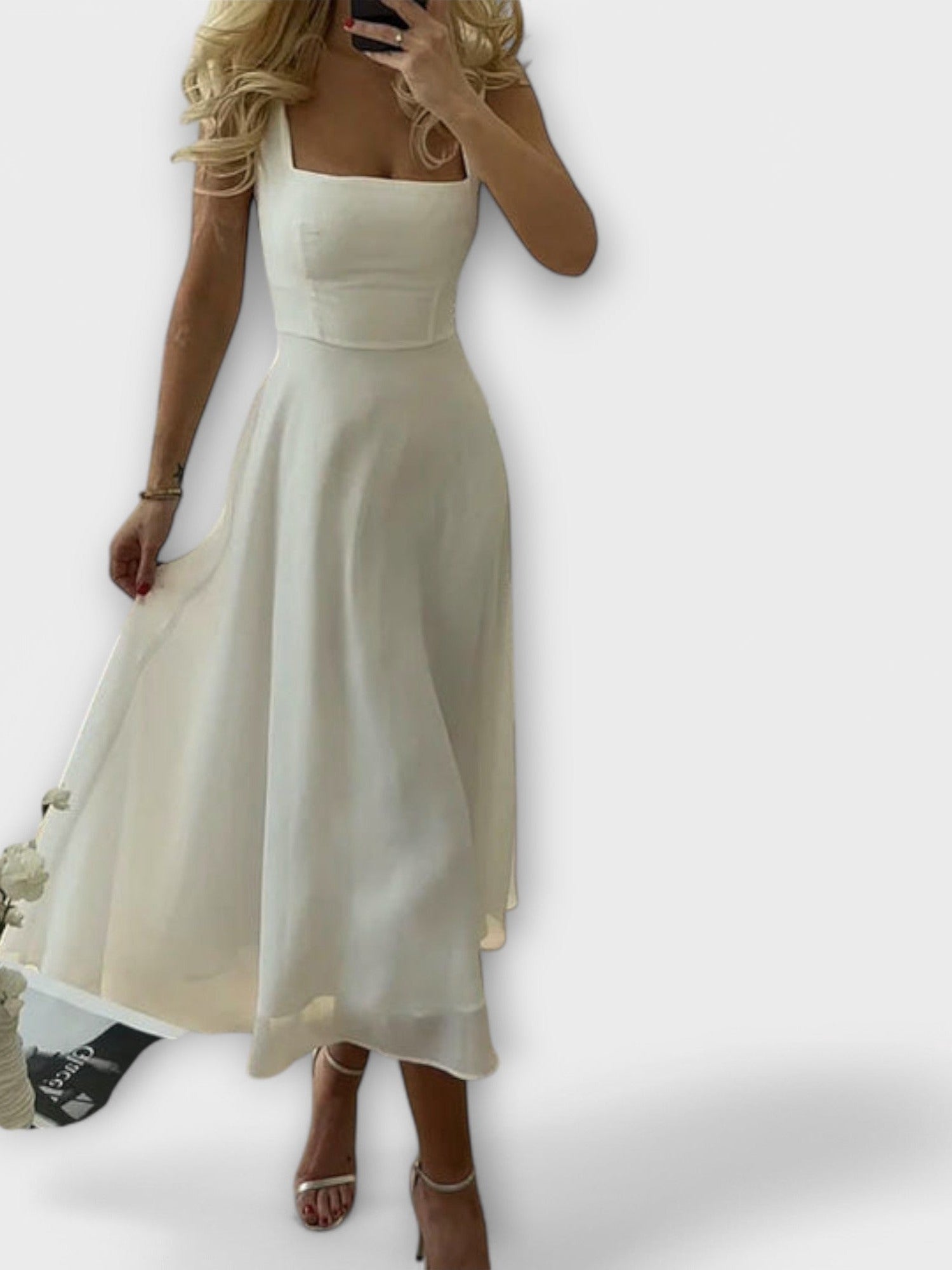 Elegantní Šaty Bez Rukávů