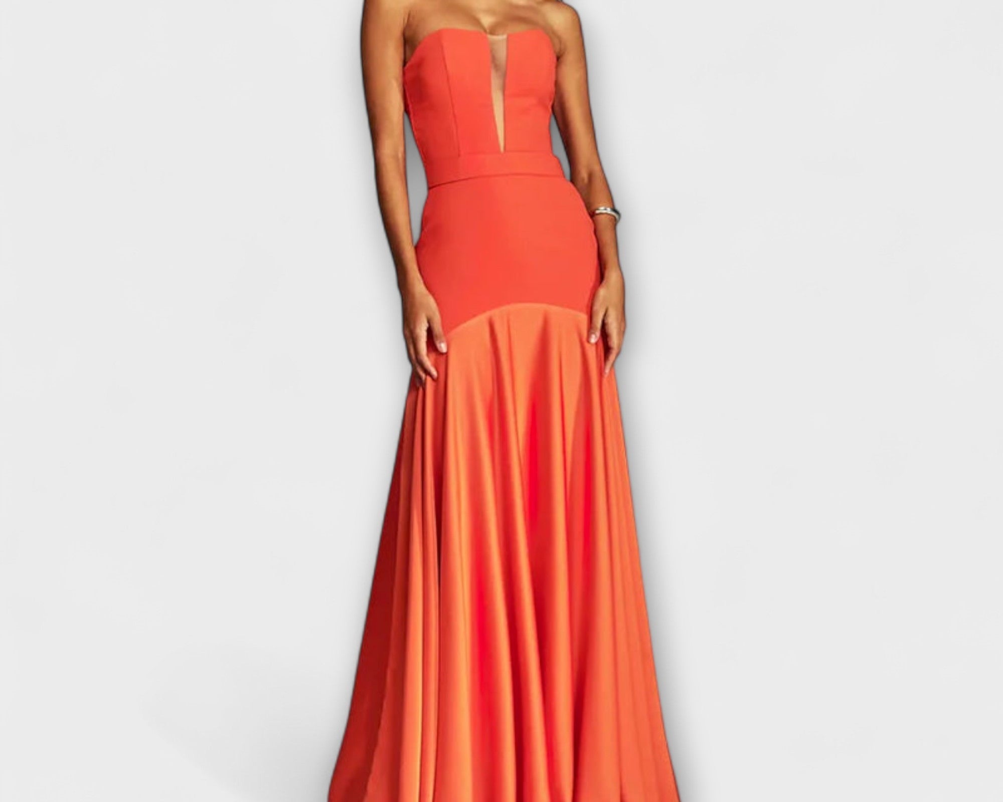 Flaw - Maxi dress with off-the-shoulder and V-neck