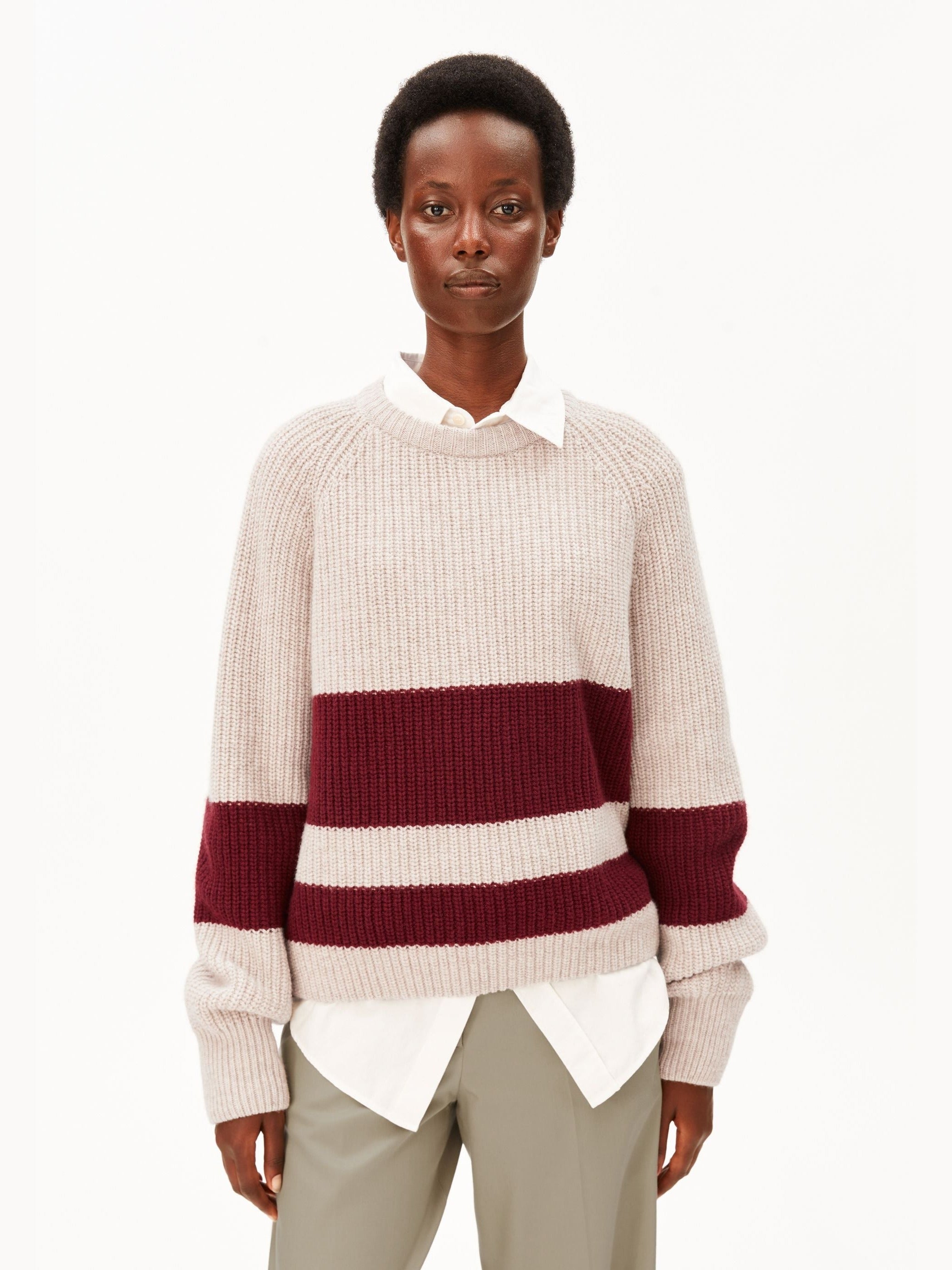 GESTREIFTER RIPPSTRICK PULLOVER | honey melange-velvet red