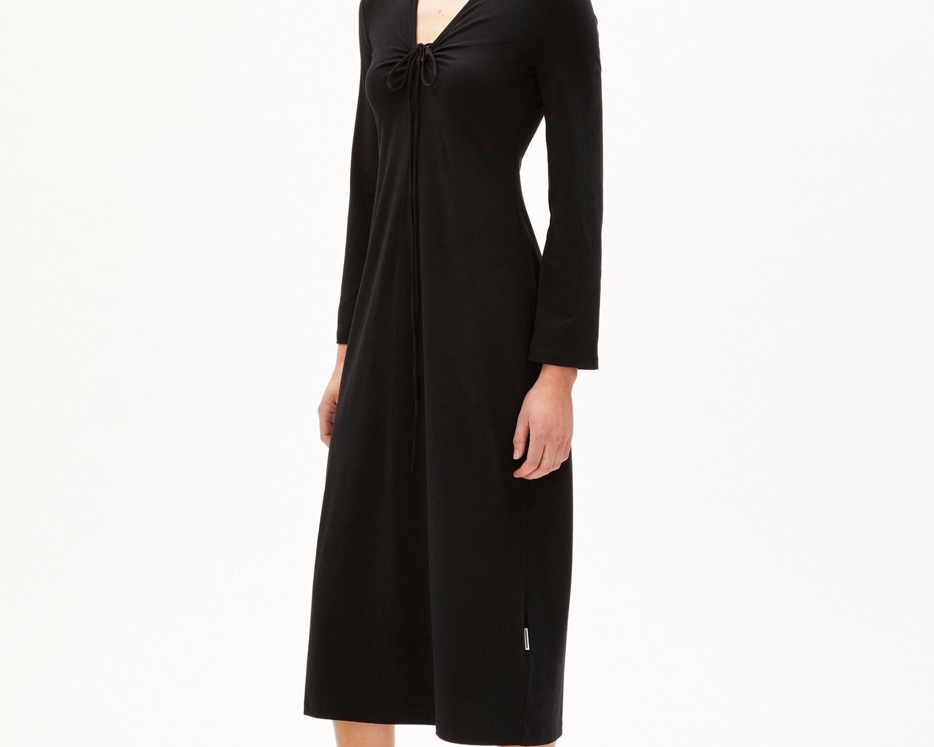 GETAA | black