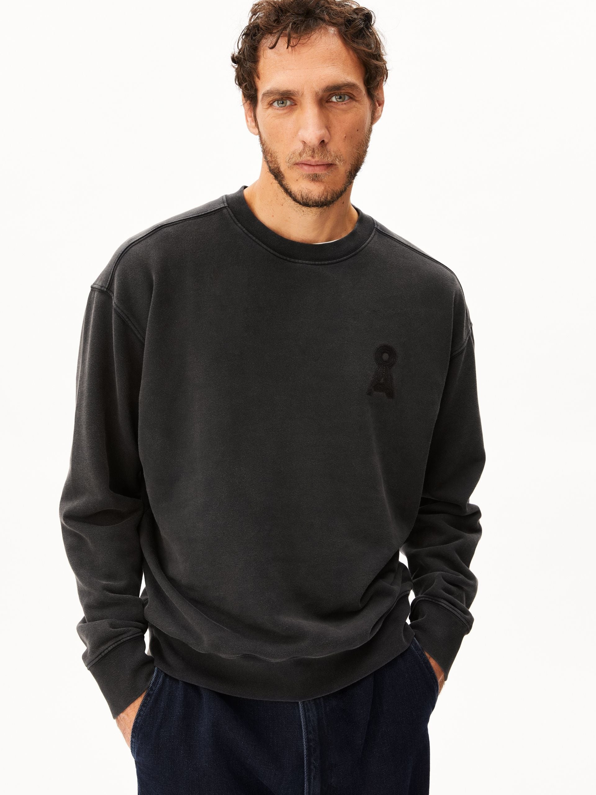 ICONIC Å GMT DYE SWEATSHIRT | black washed