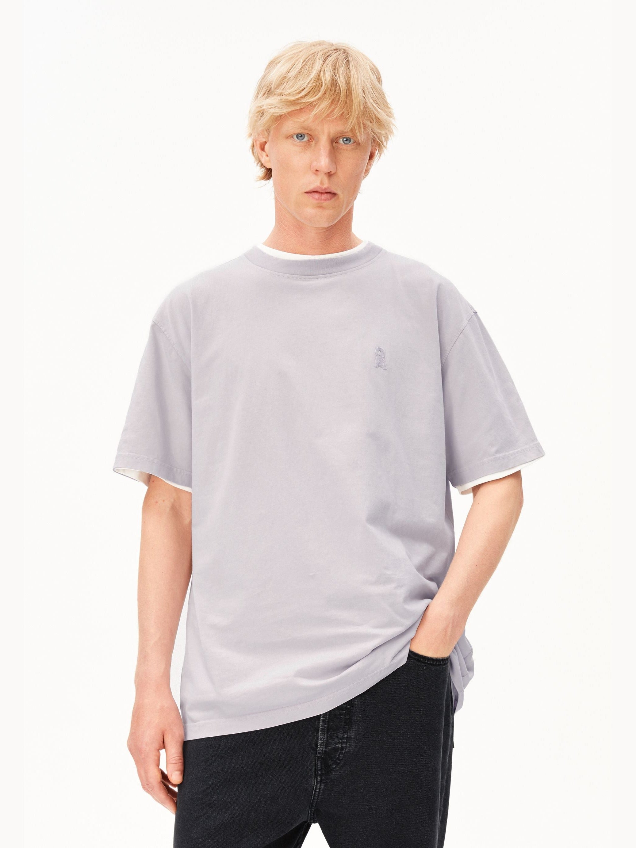 ICONIC Å MAARKOS GMT DYE T-SHIRT | moonlit lilac washed