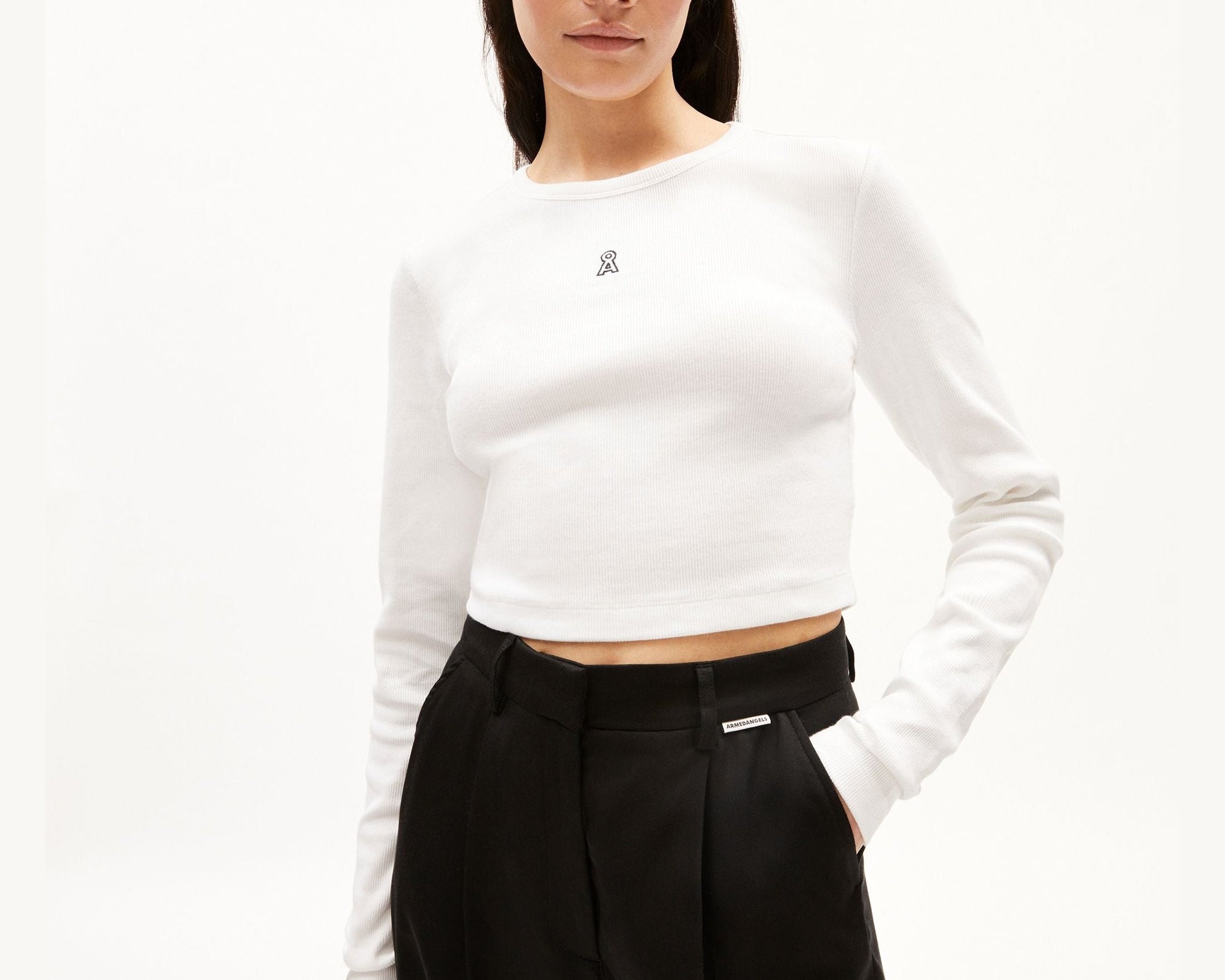 JAALITAA LOGO | white
