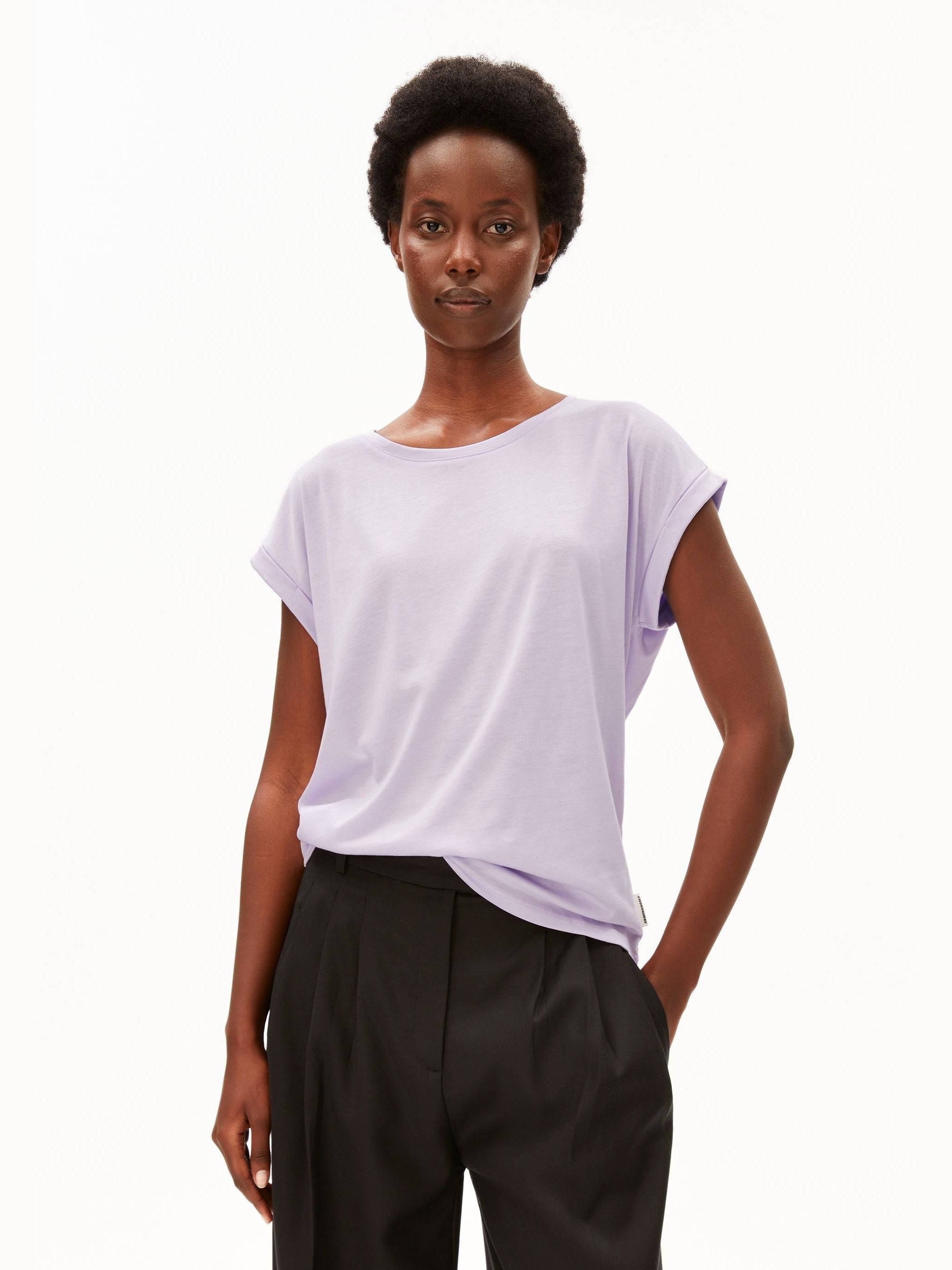 JILAANA T-SHIRT | moonlit lilac