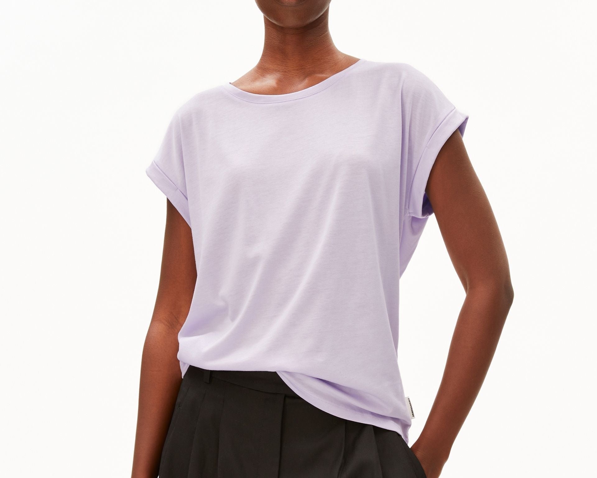JILAANA T-SHIRT | moonlit lilac