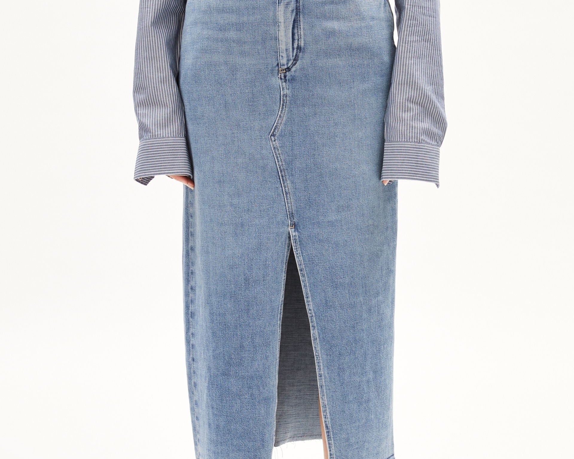 KITAARI DEMI | indigo pebbles
