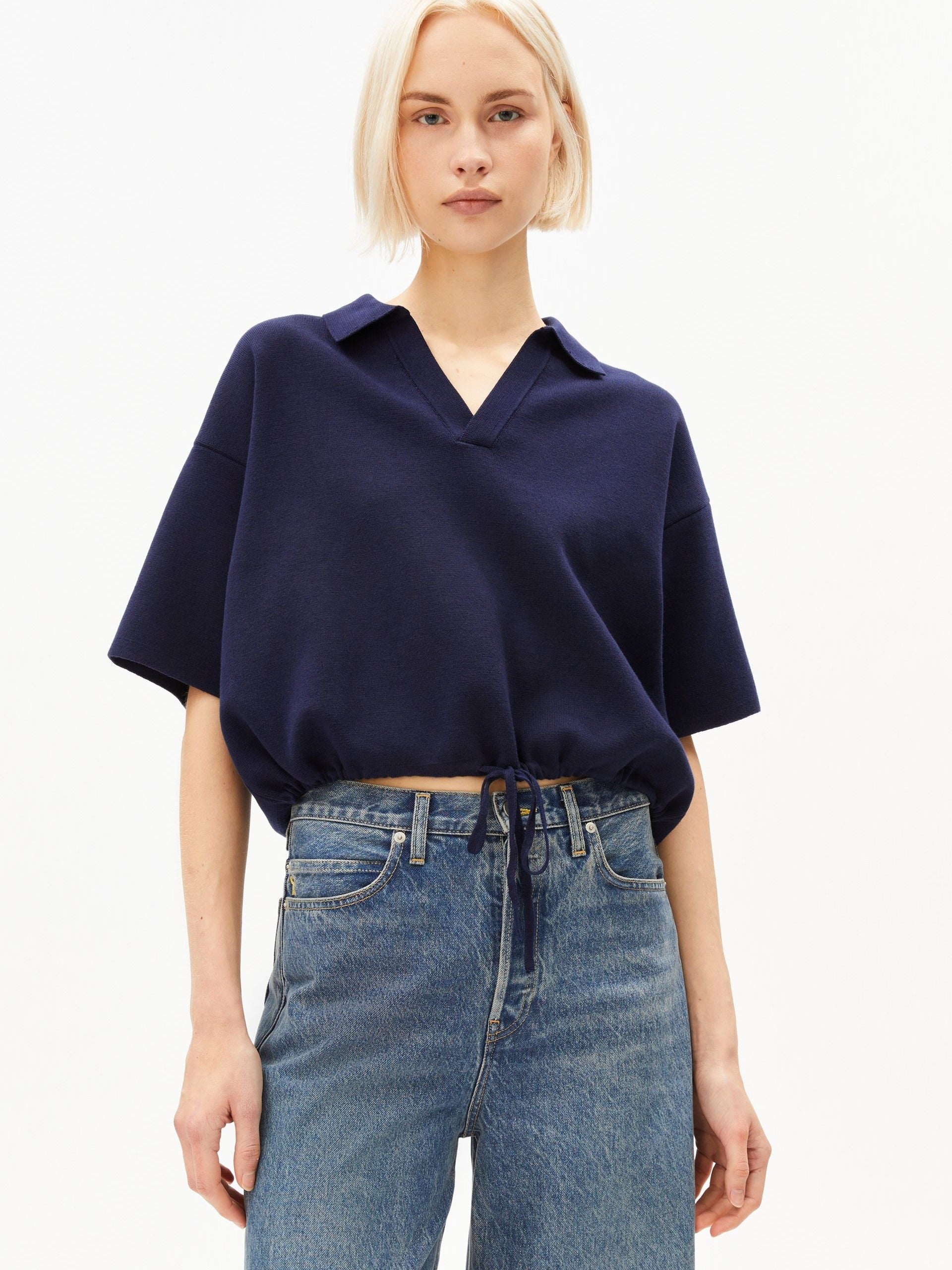 KOMPAKTER POLO-STRICKPULLOVER | tinted navy