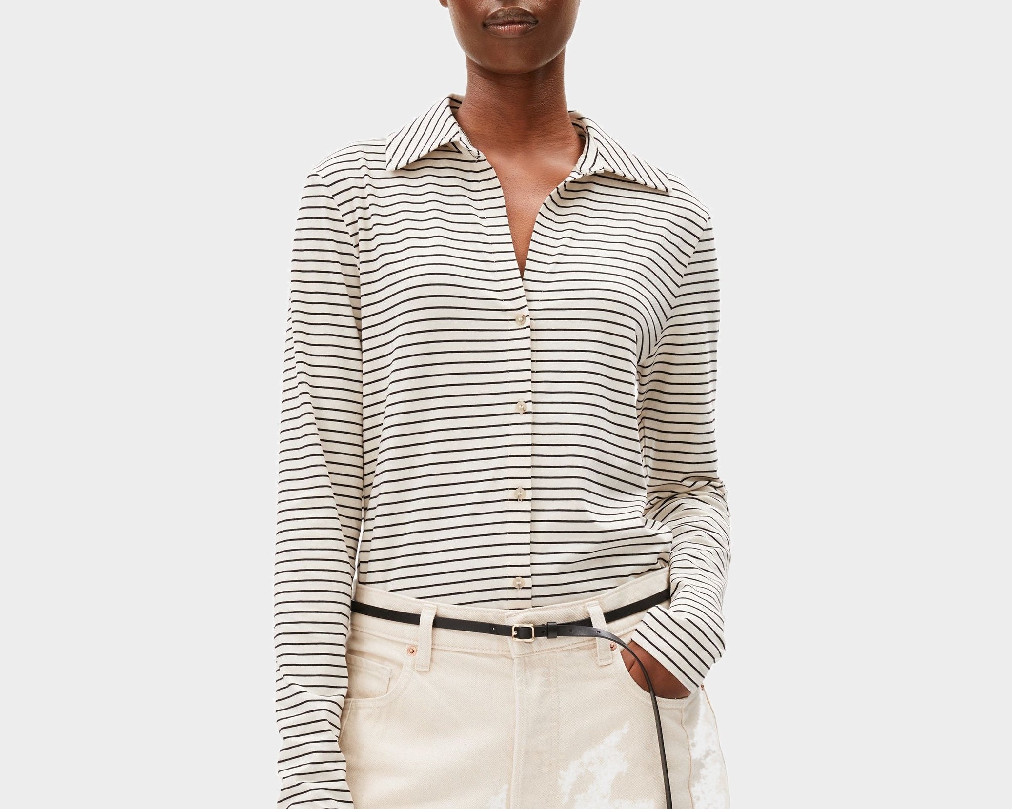 NALAANNIA GESTREIFTE BLUSE | oatmilk-black