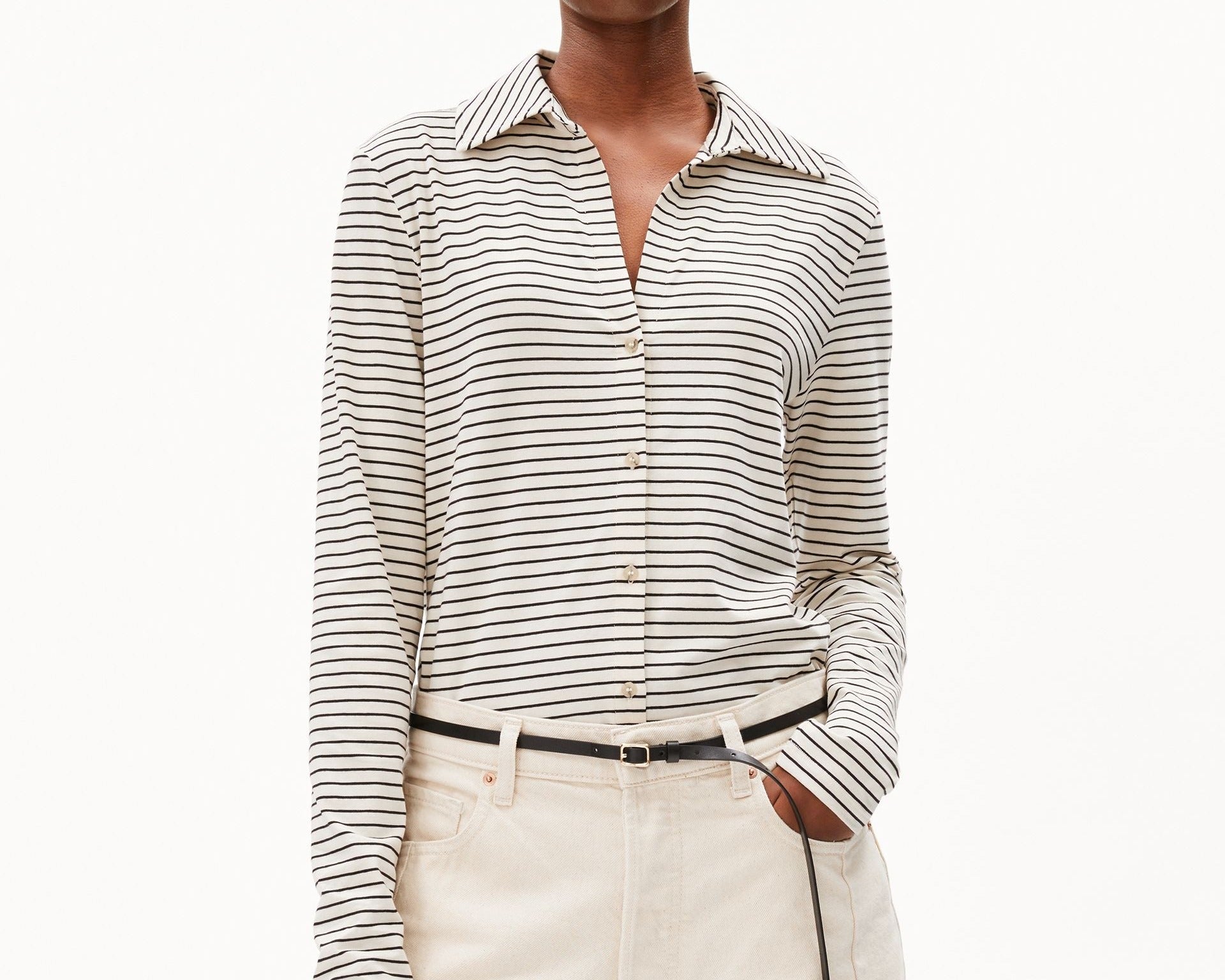 NALAANNIA GESTREIFTE BLUSE | oatmilk-black