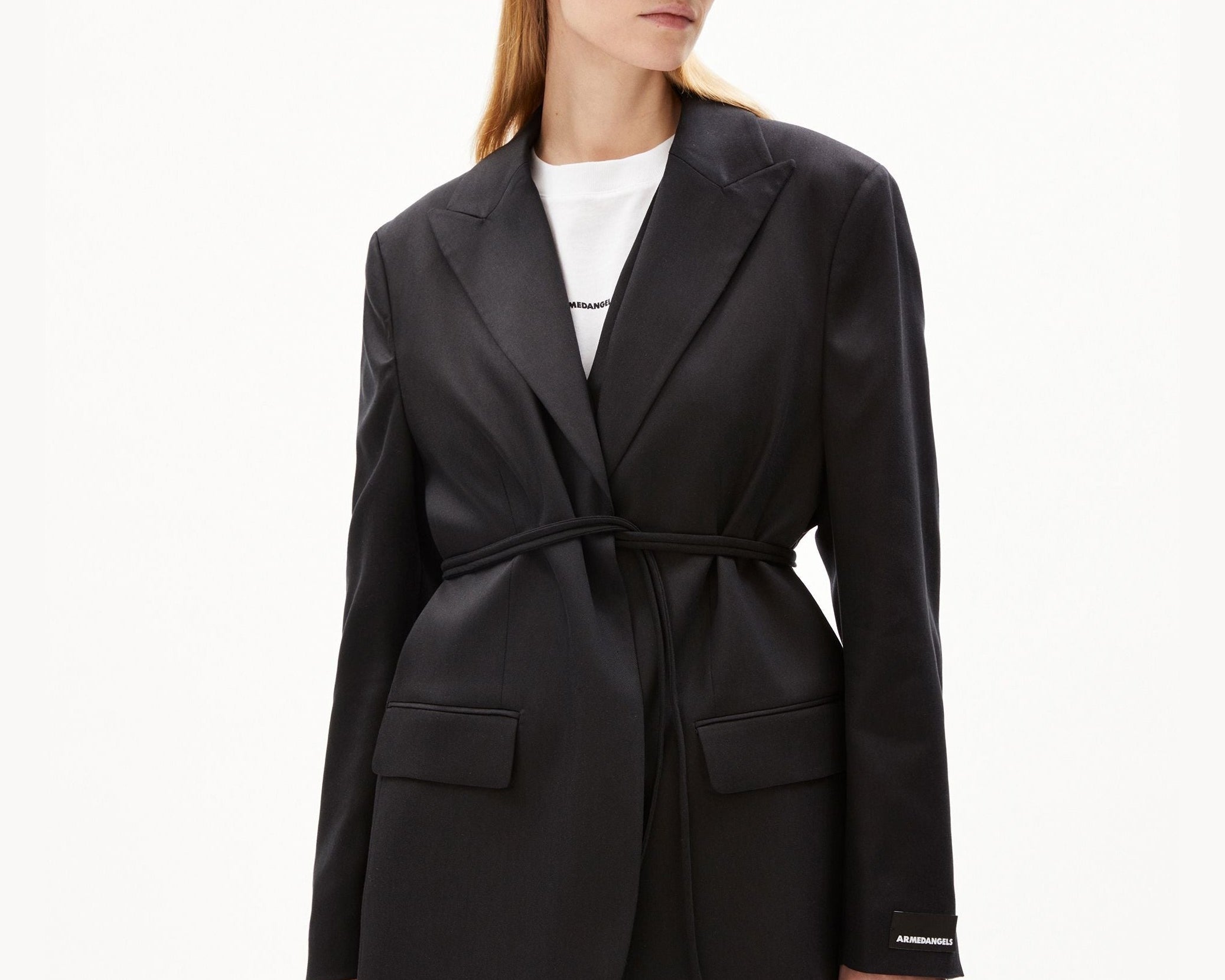 ORIAANA | black