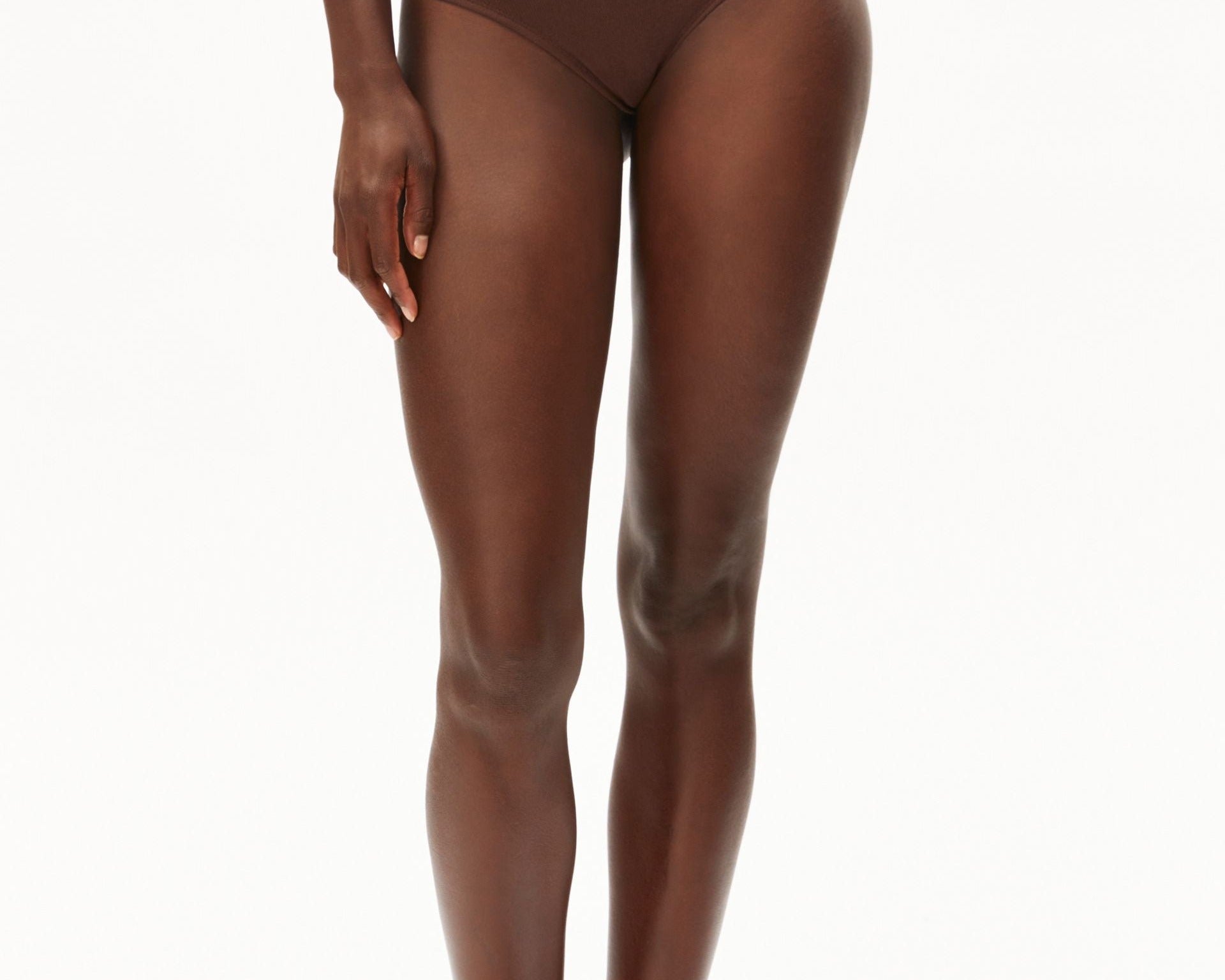 PANTAA SEAMAALA SLIP | ebony