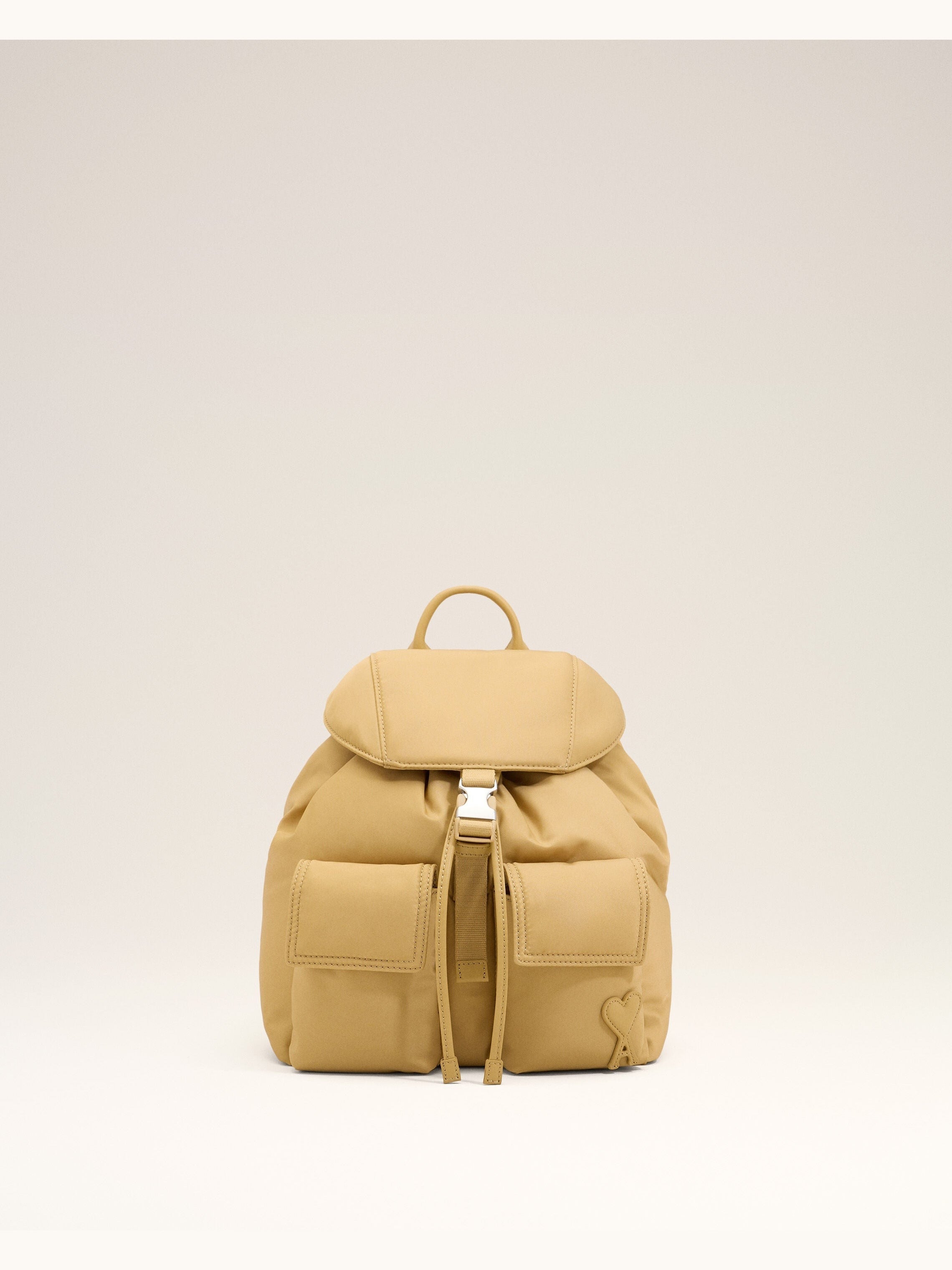 Petit sac à dos à rabat Marcel beige en nylon