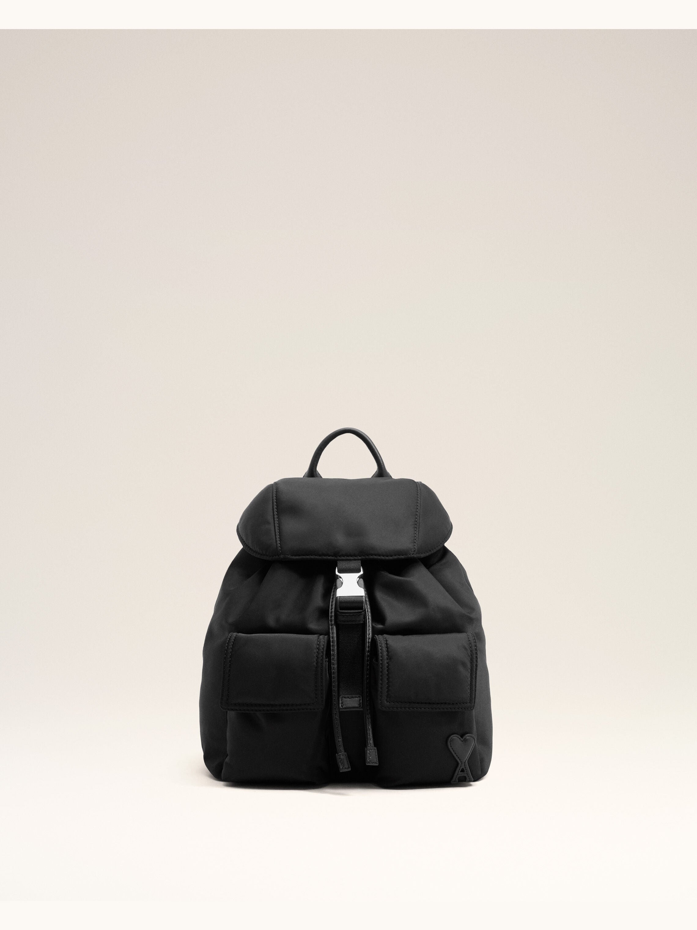 Petit sac à dos à rabat Marcel noir en nylon