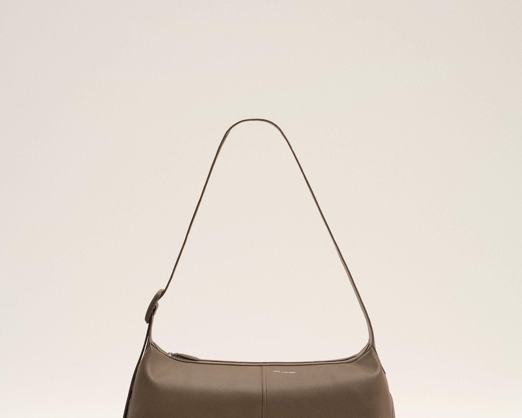 Petit sac crossbody Etienne marron en cuir de taurillon