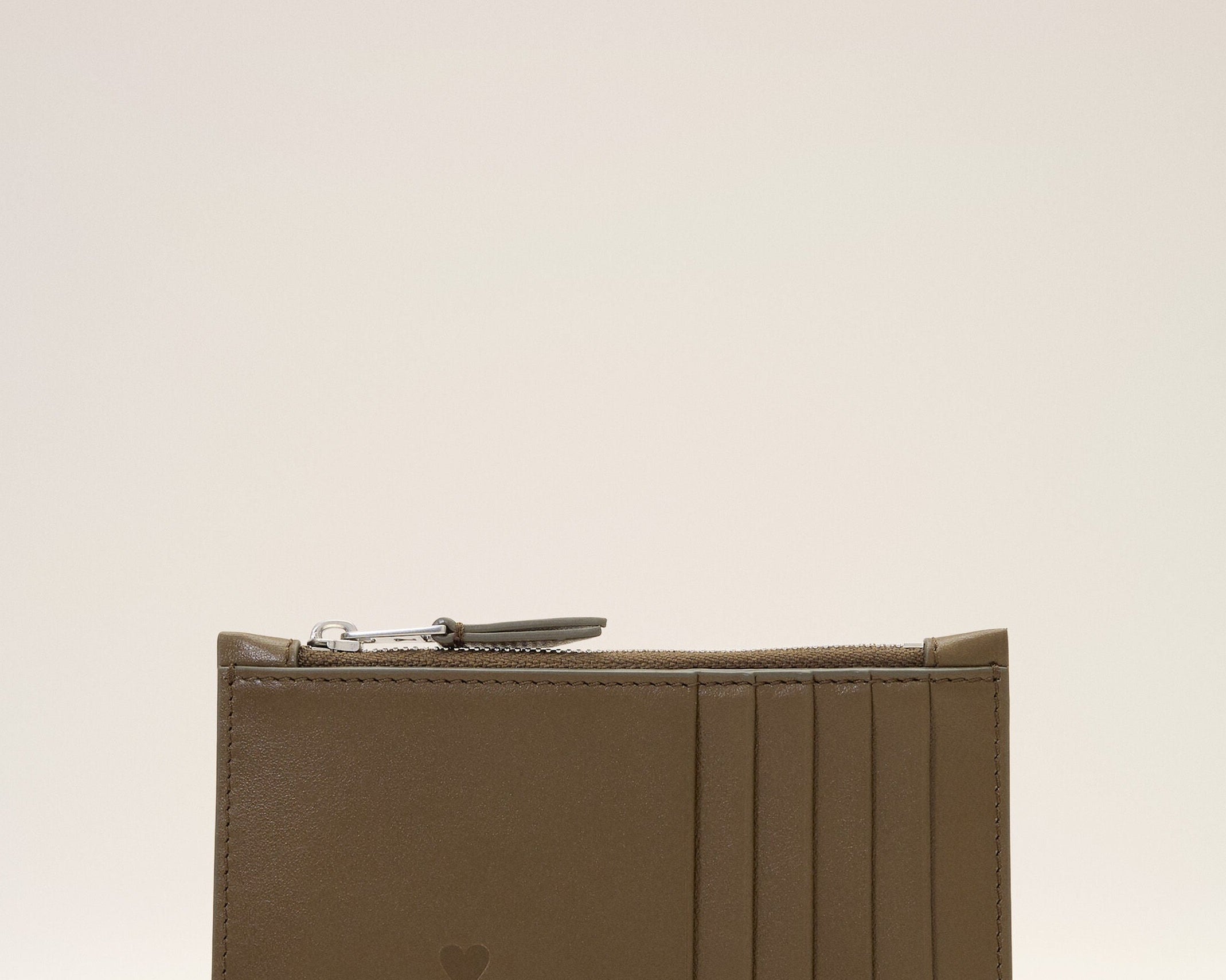 Porte-cartes zippé marron en cuir de vachette Ami de Coeur