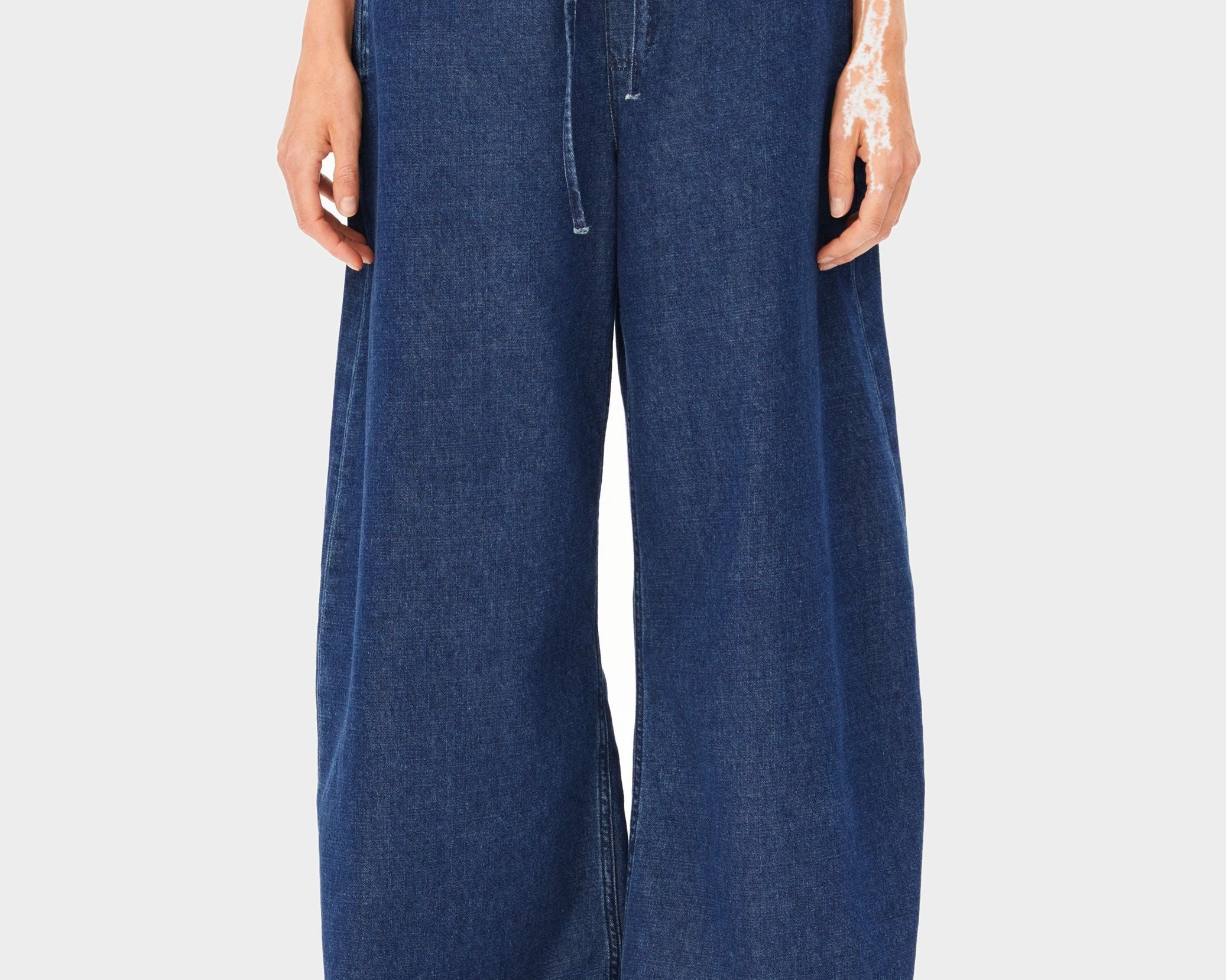 PULL-ON BARREL JEANSHOSE | eau