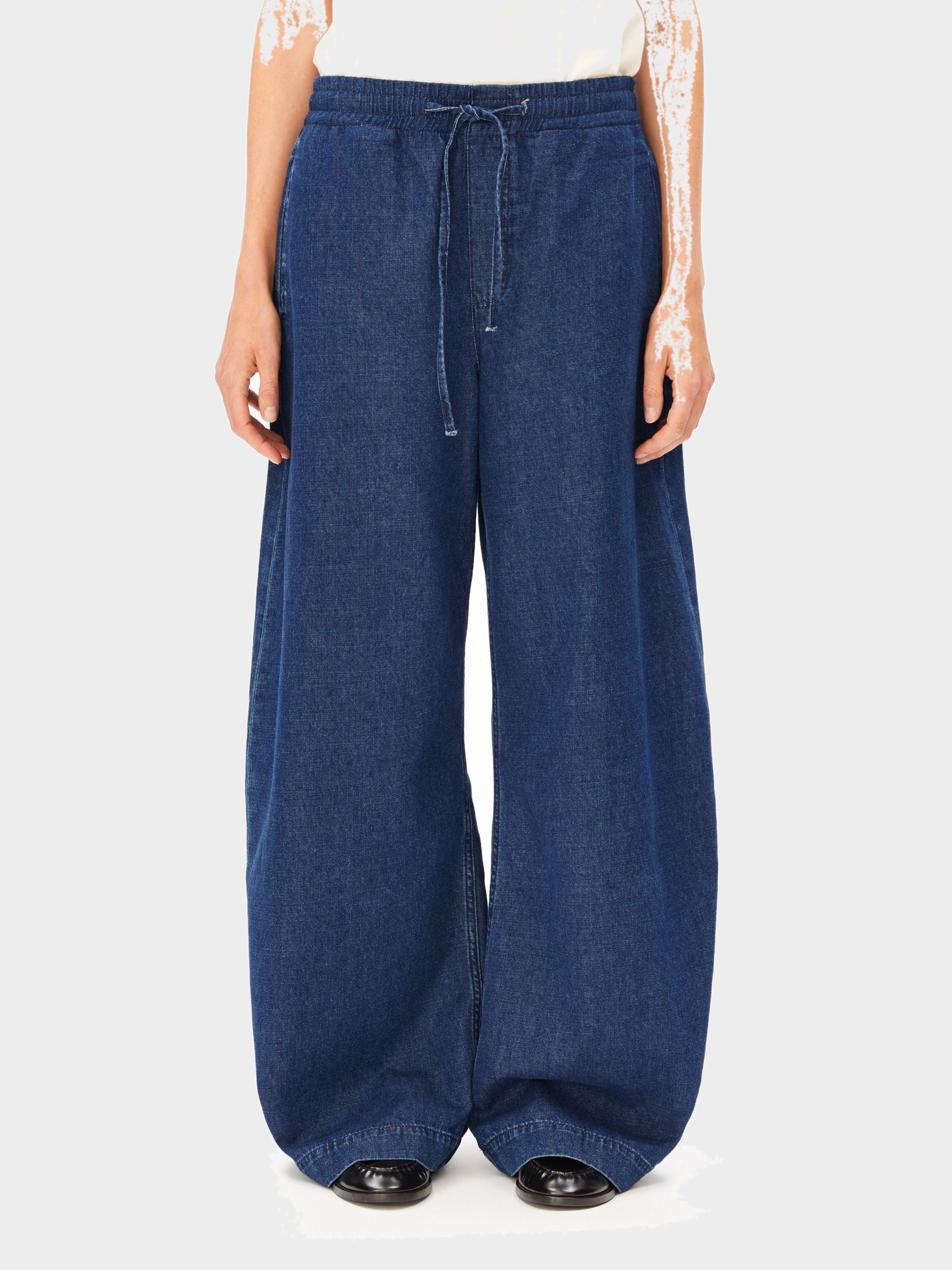 PULL-ON BARREL JEANSHOSE | eau