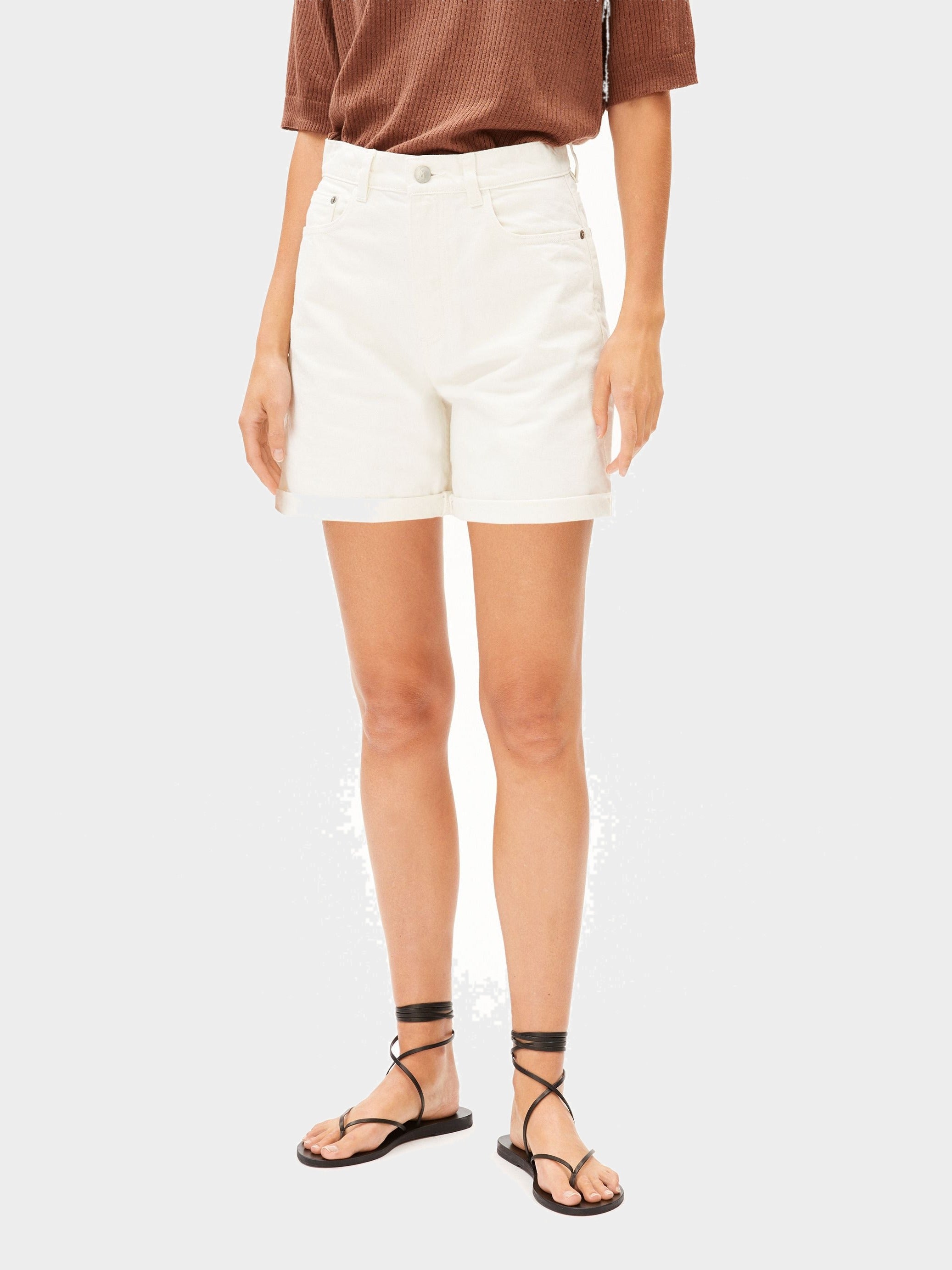 SHEAARI GMT DYE | white