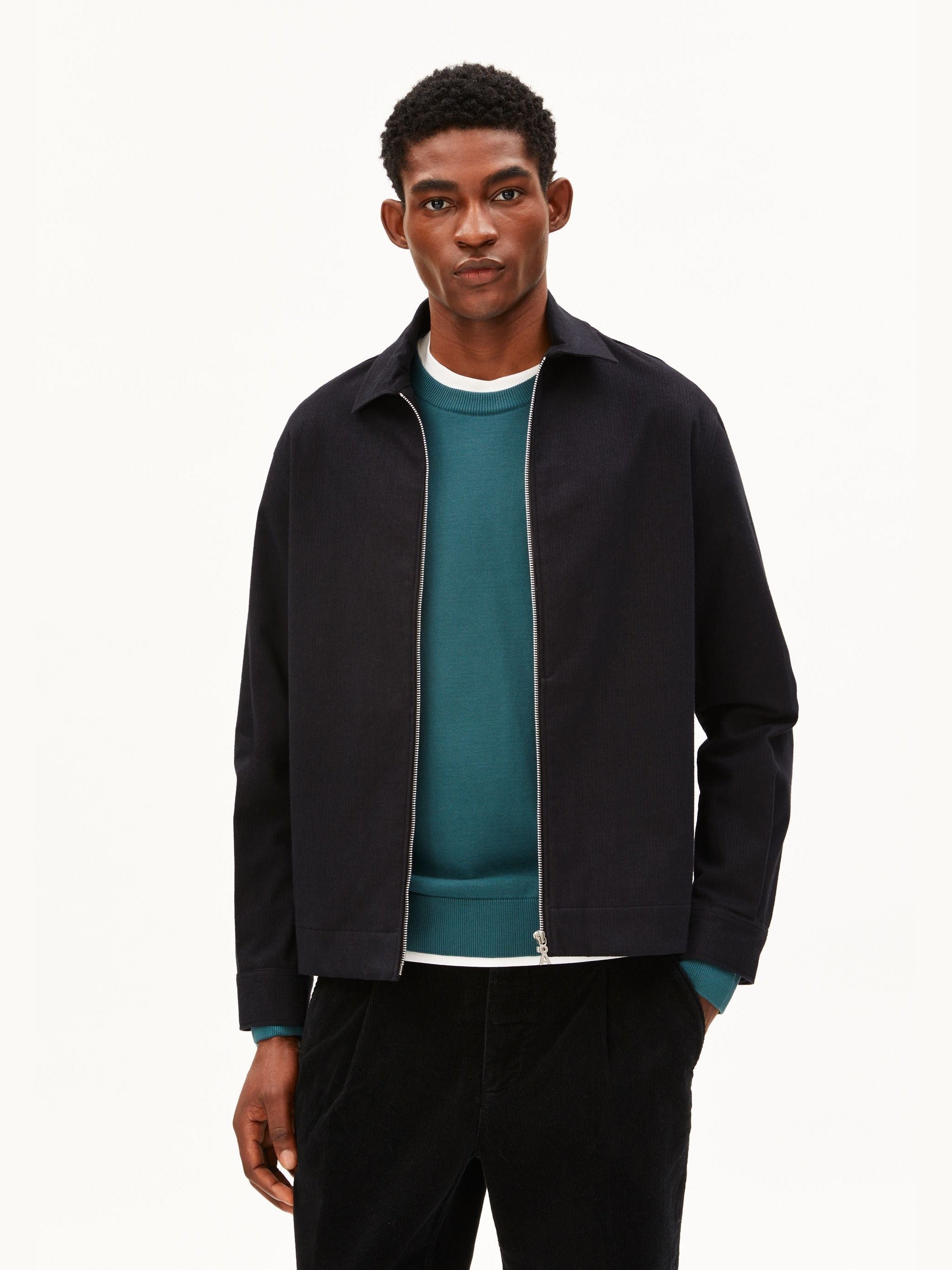 STRUKTURIERTE JACKE | black
