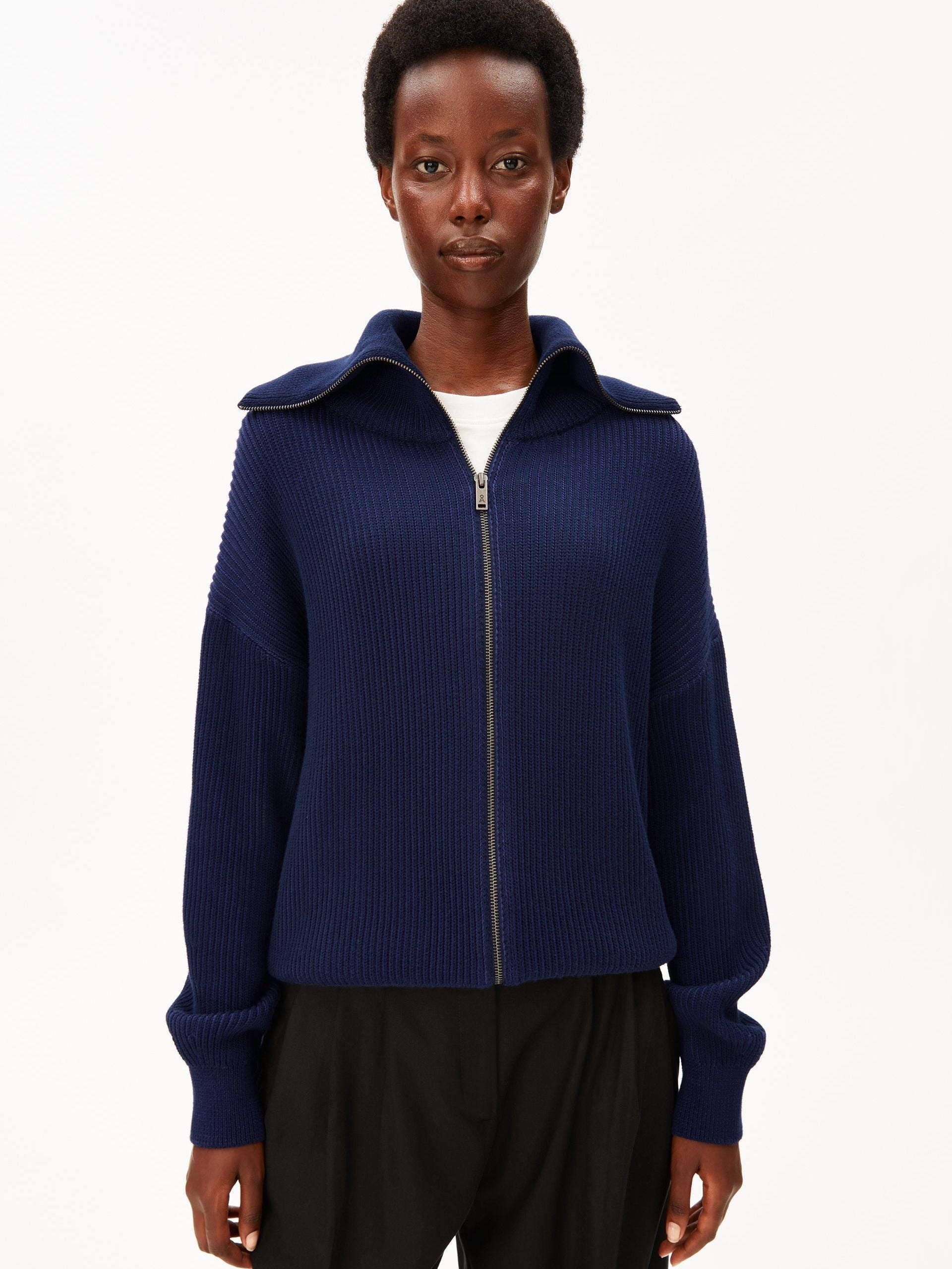 VANISÉ RIPPSTRICK-CARDIGAN | tinted navy-light tinted navy