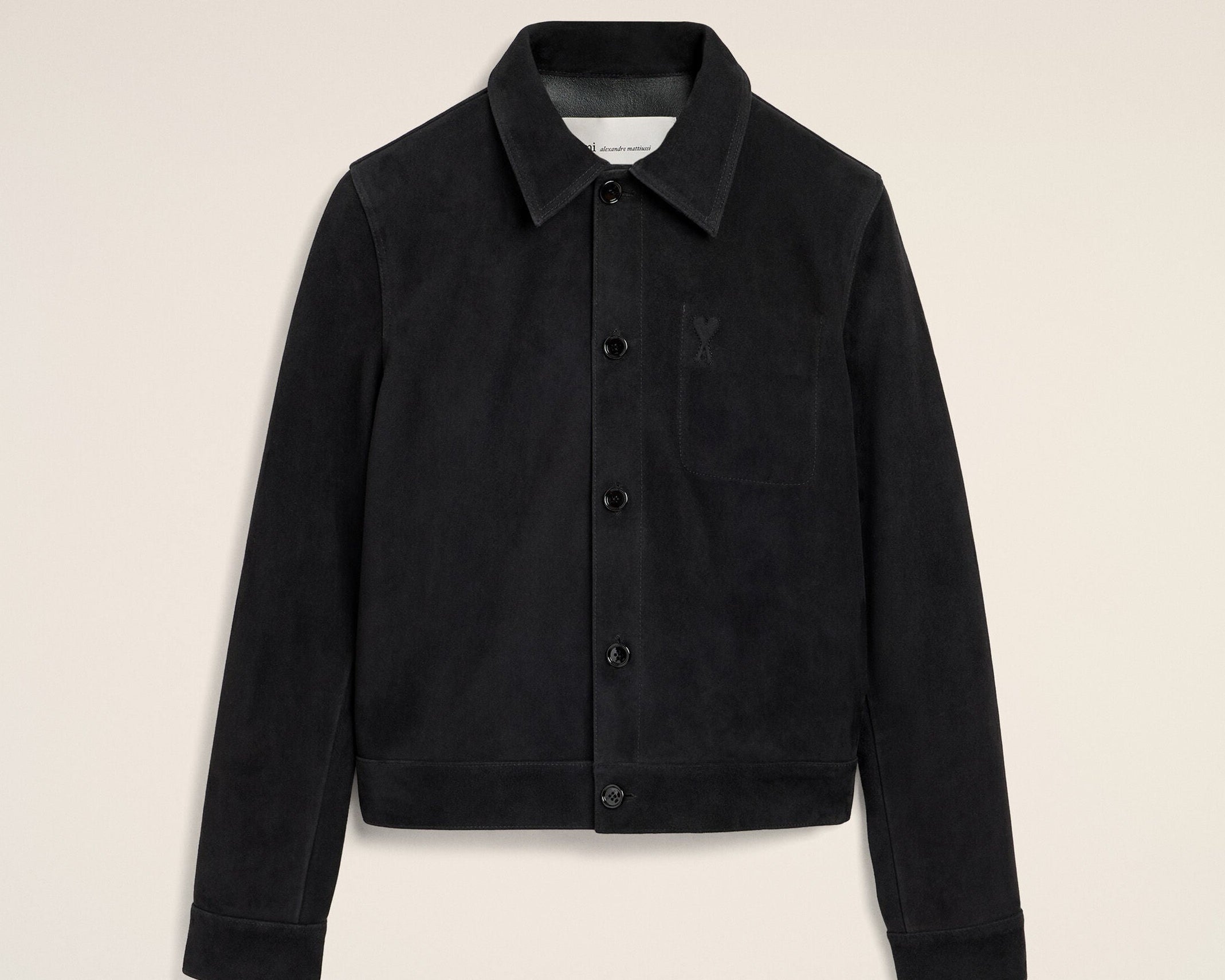 Veste noire boutonnée en cuir de chèvre Ami de Coeur embossé
